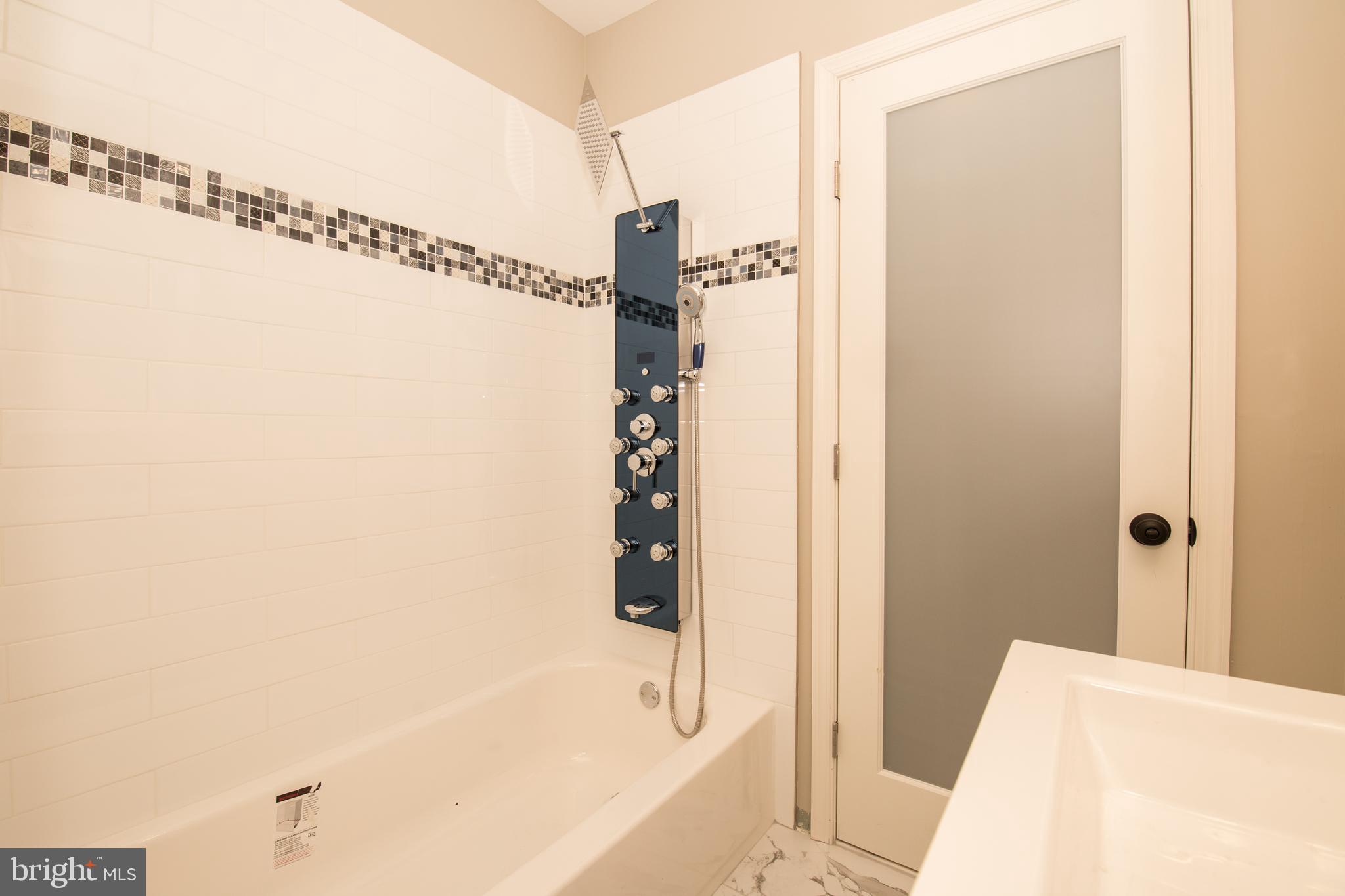 WHITMAN - Residential