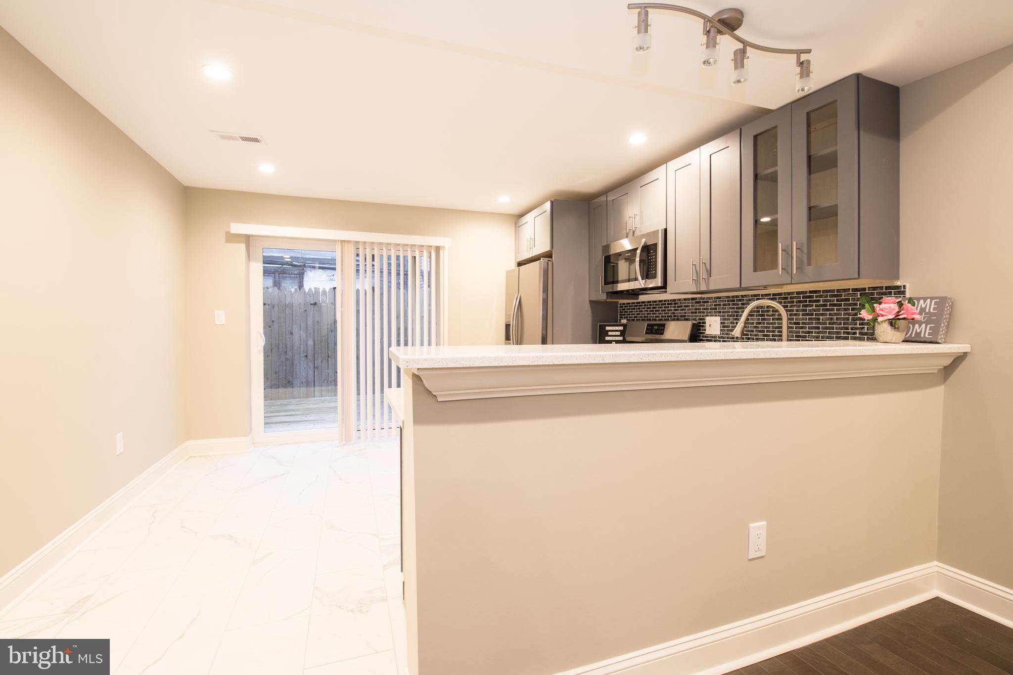 WHITMAN - Residential