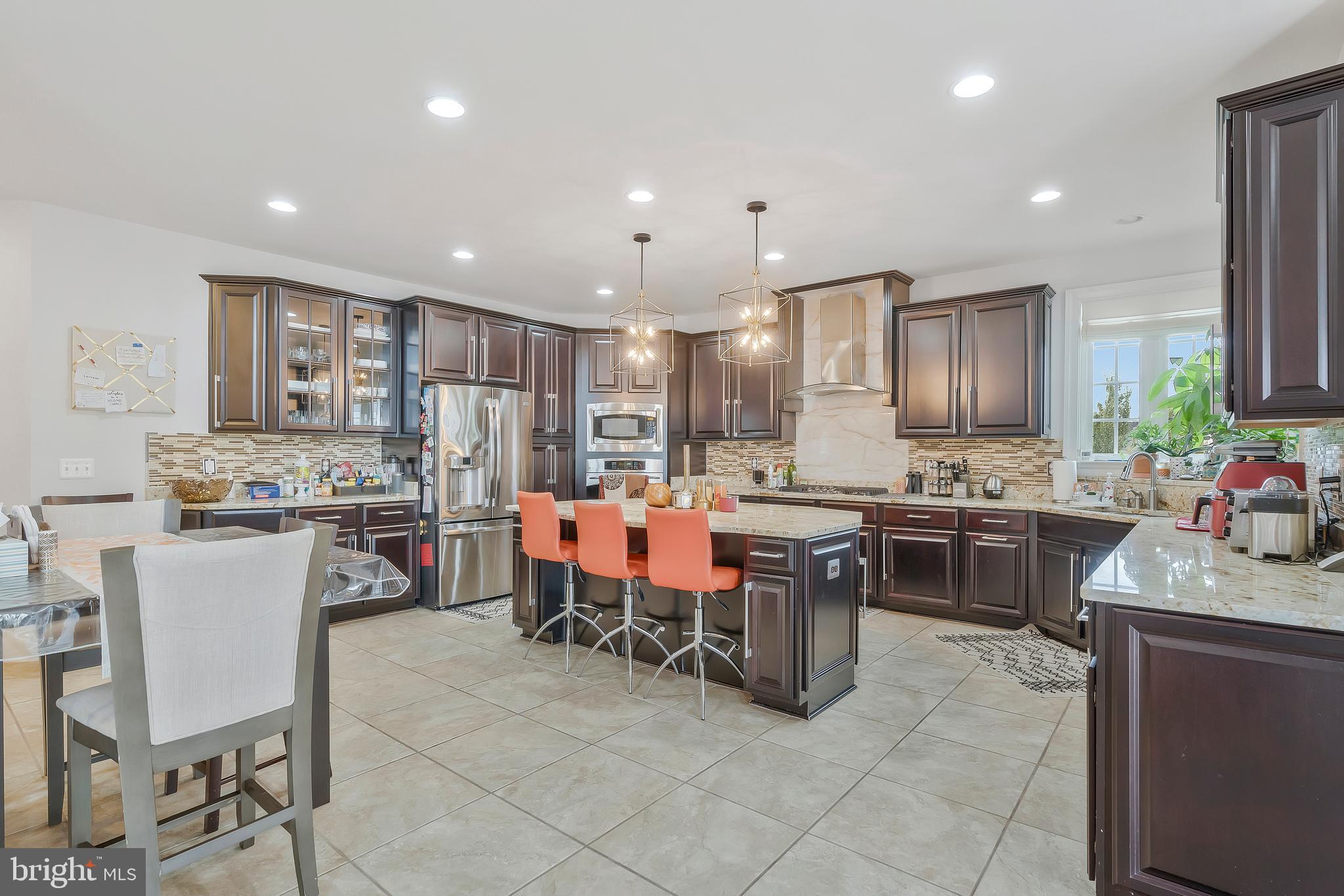 STONEGATE - Residential