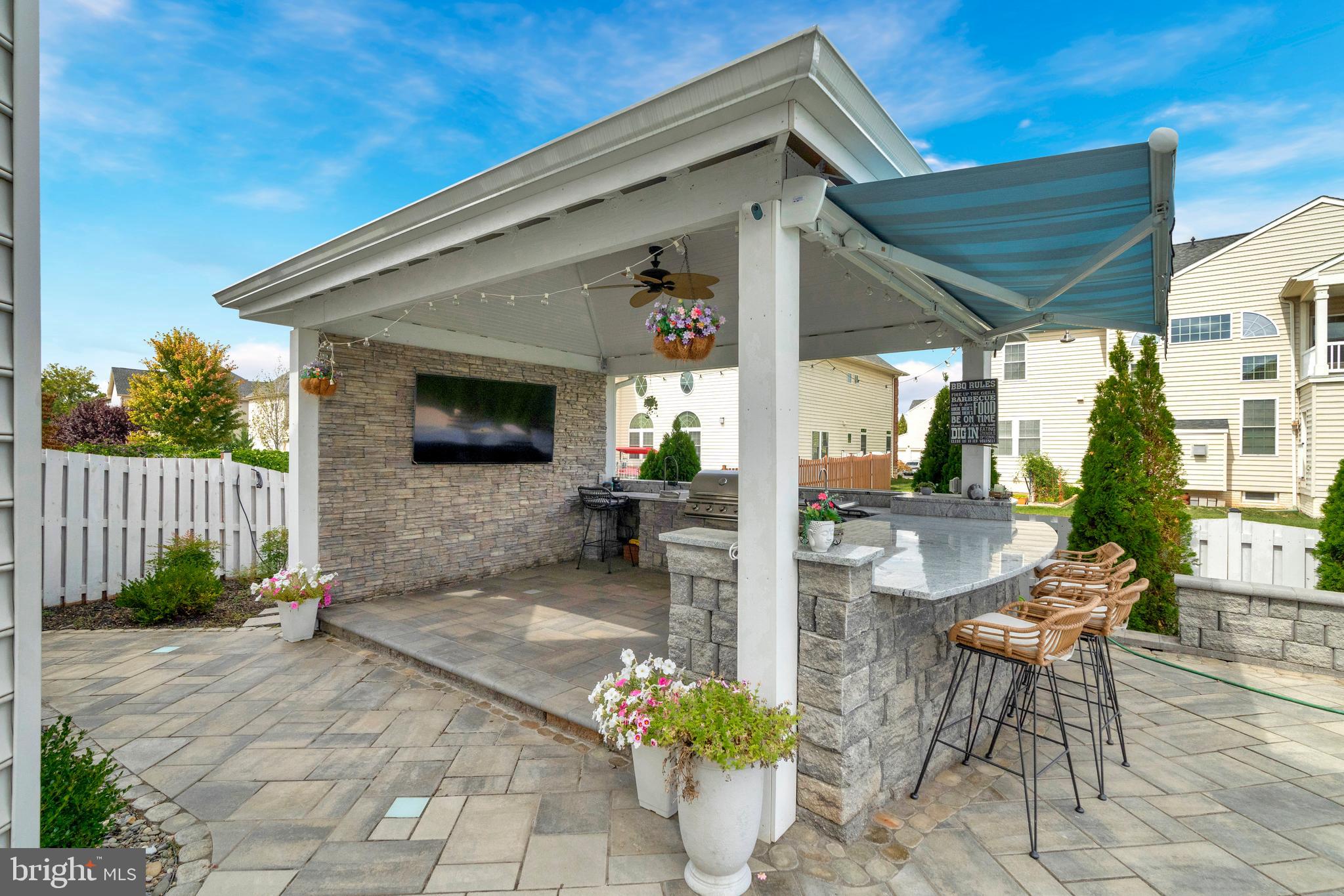 STONEGATE - Residential