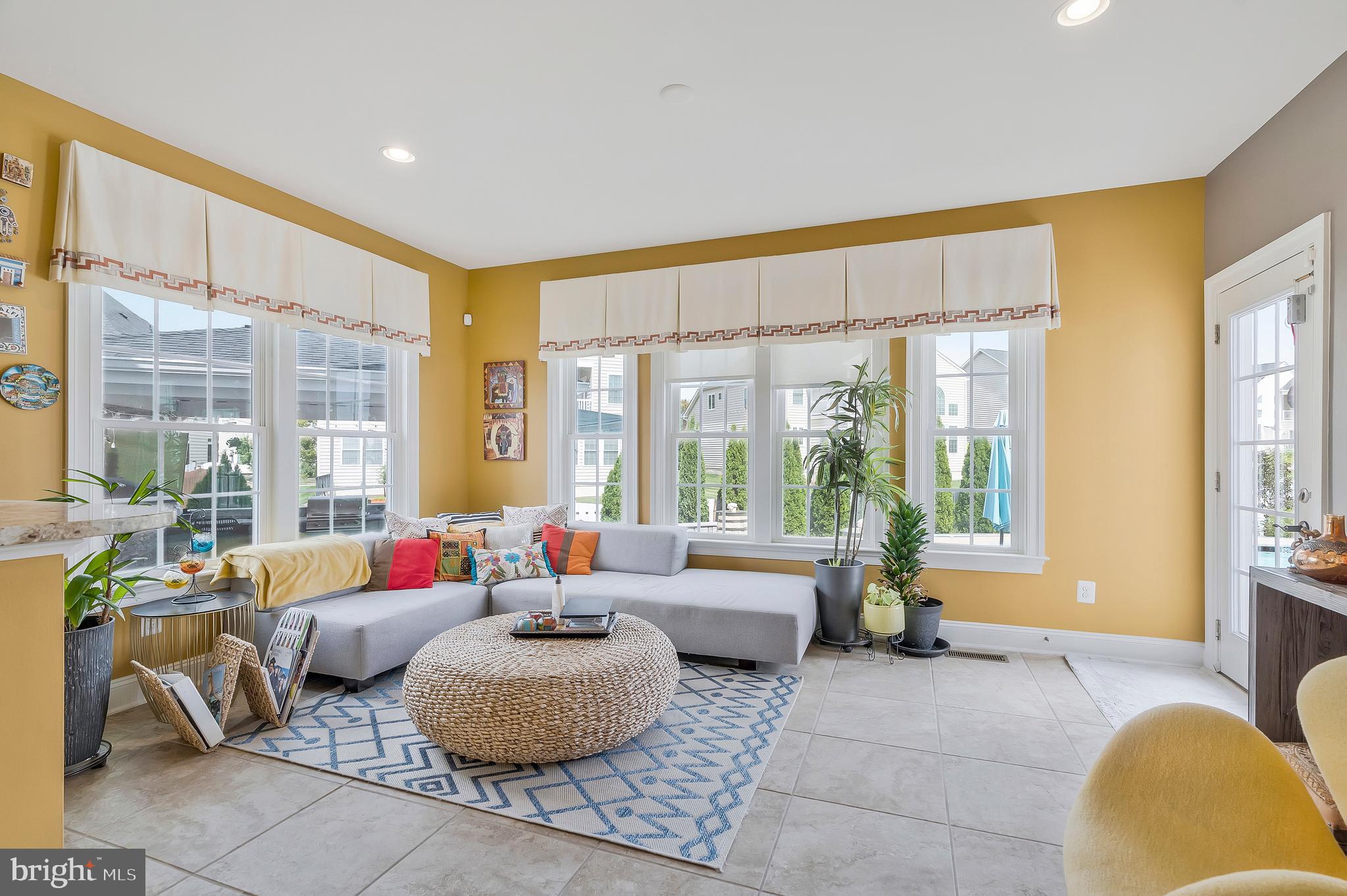 STONEGATE - Residential