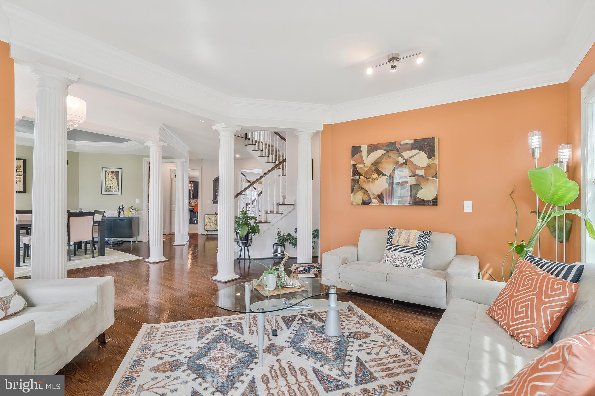 STONEGATE - Residential