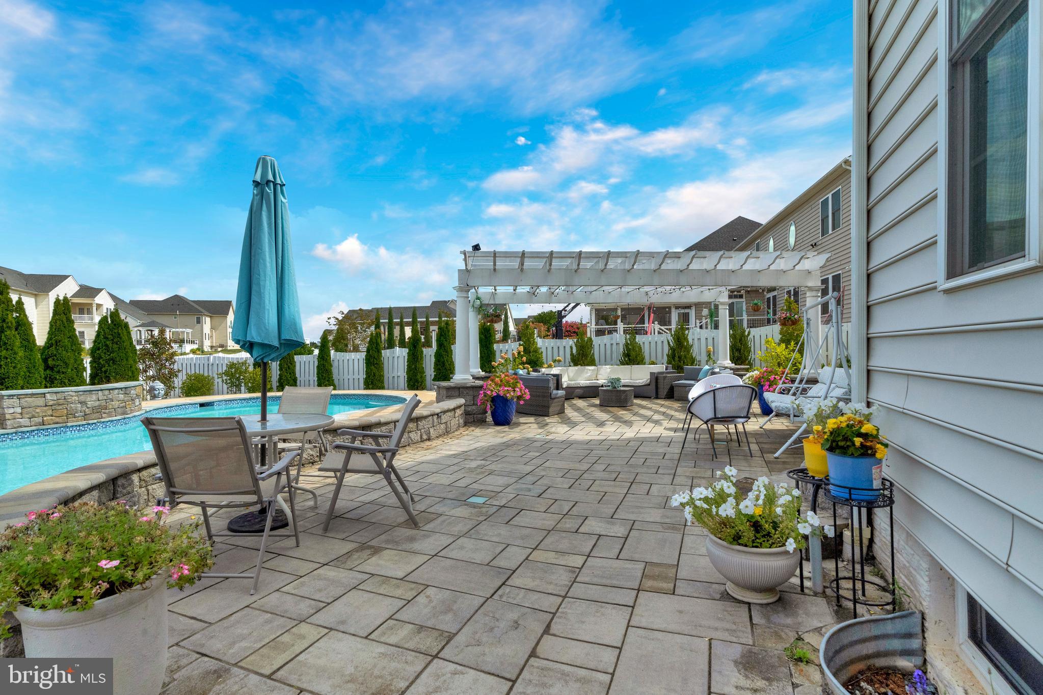 STONEGATE - Residential