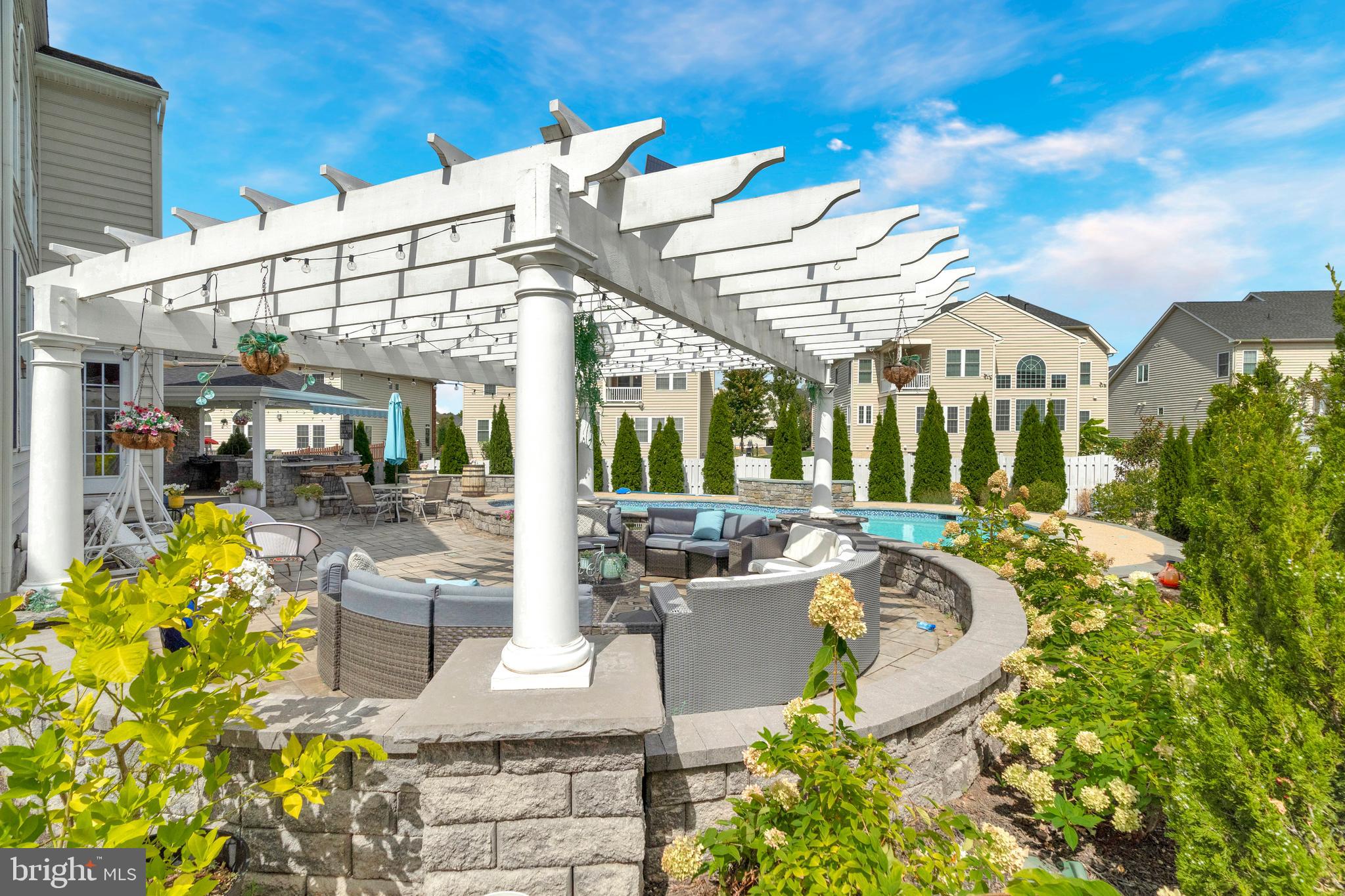 STONEGATE - Residential