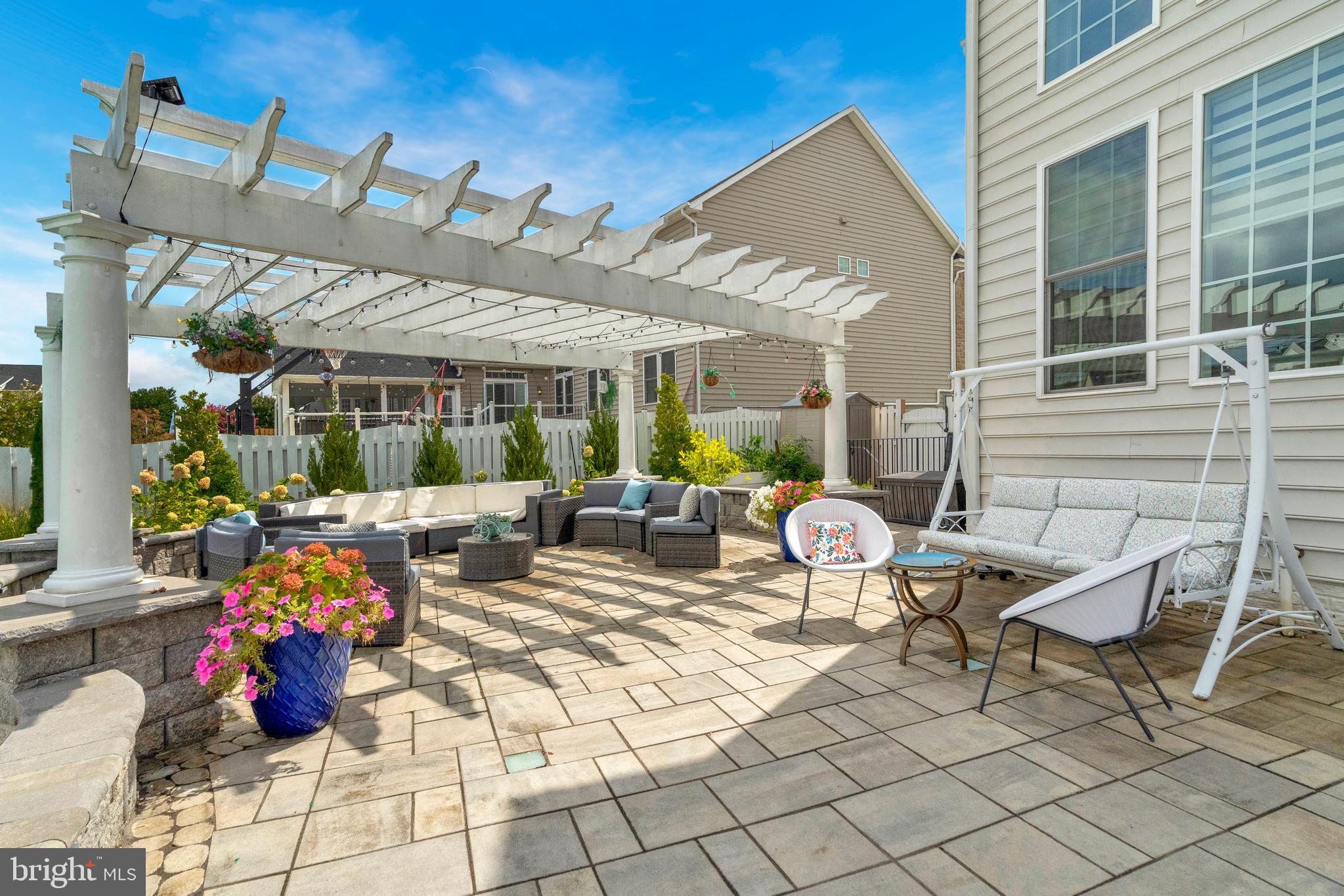 STONEGATE - Residential