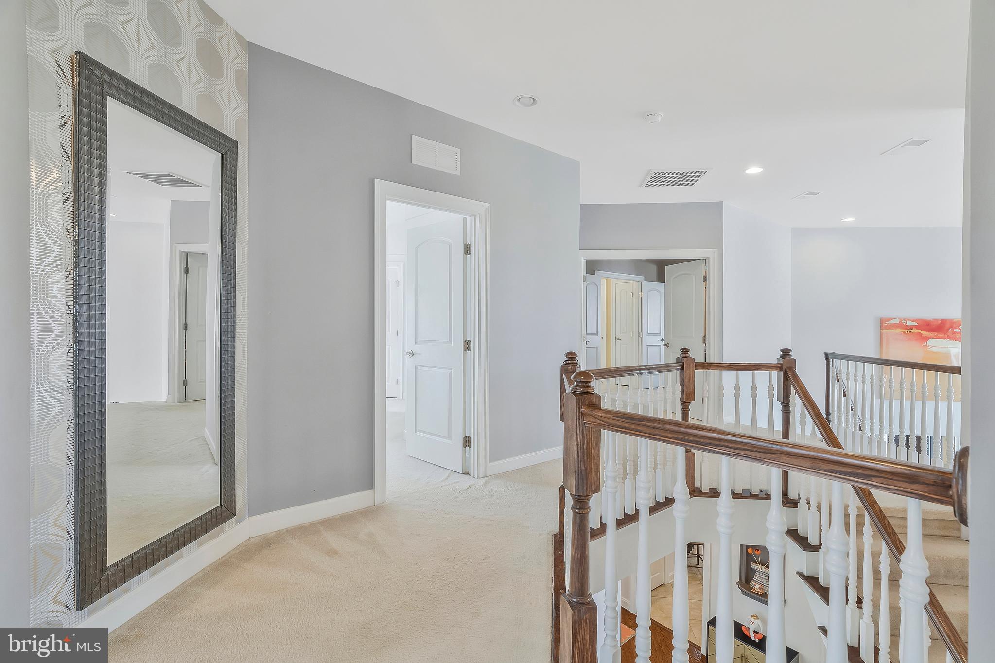 STONEGATE - Residential