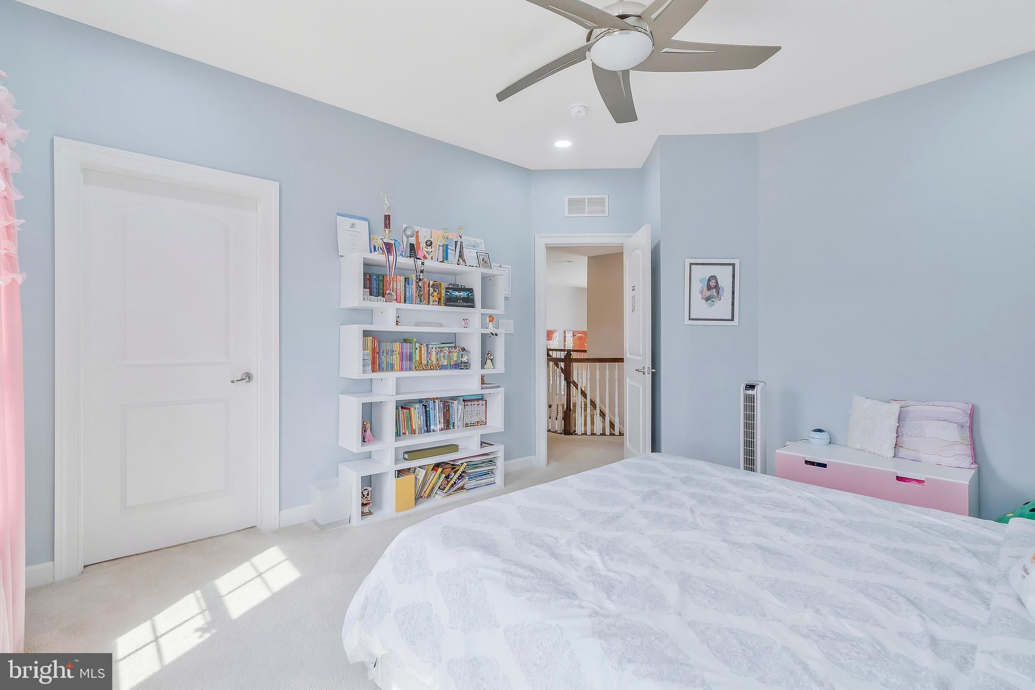 STONEGATE - Residential