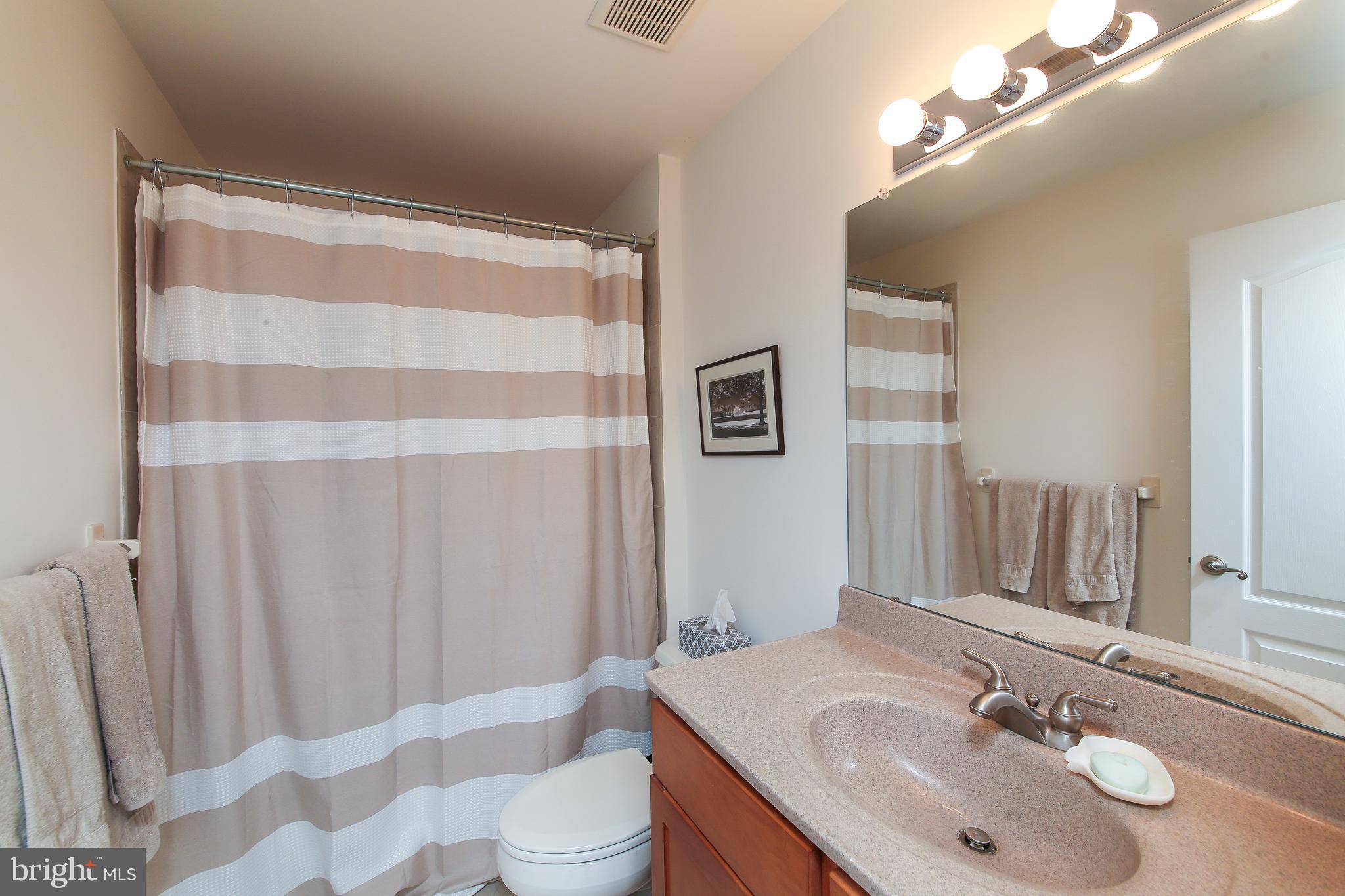 TH AT HERITAGE CNTR - Residential