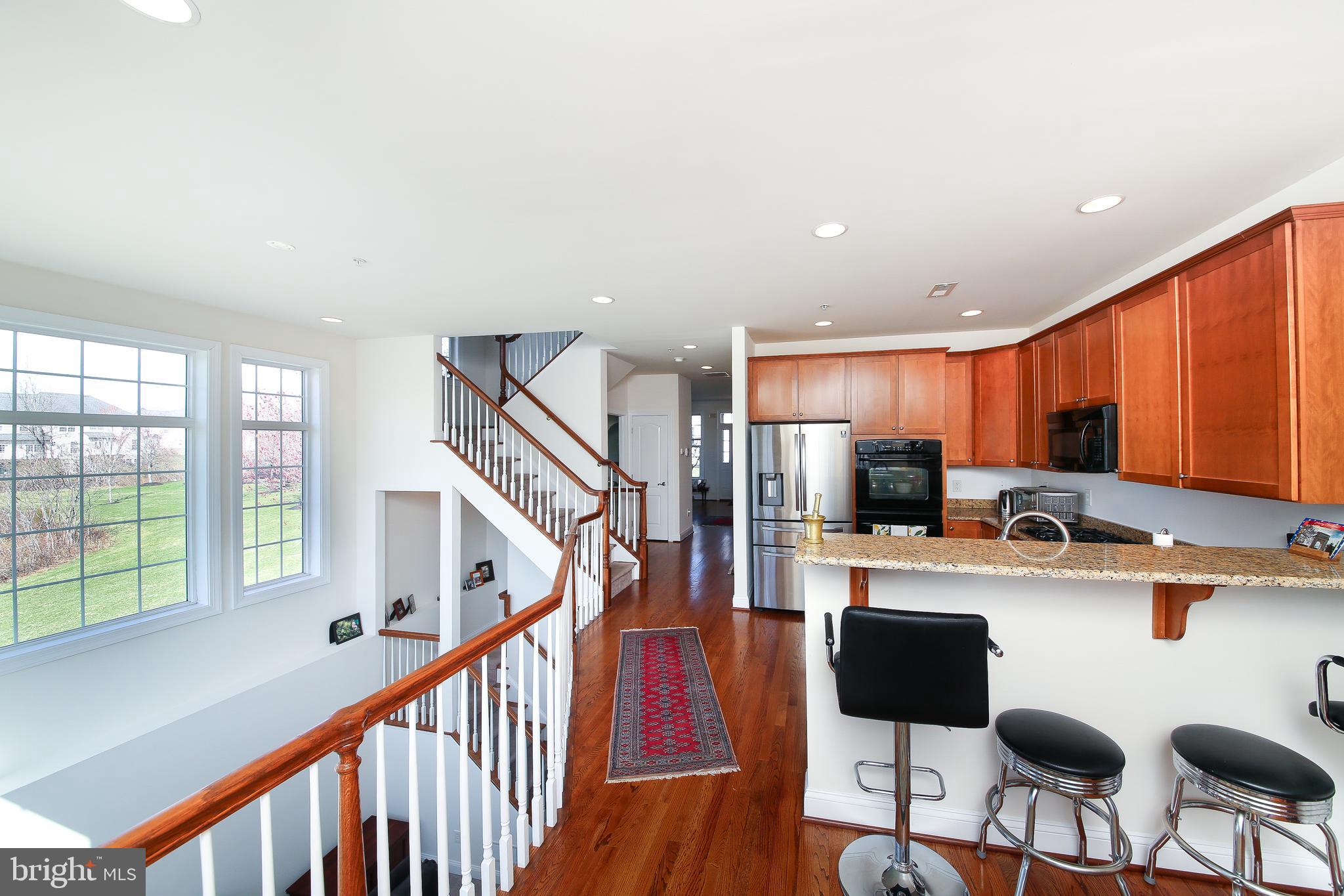 TH AT HERITAGE CNTR - Residential