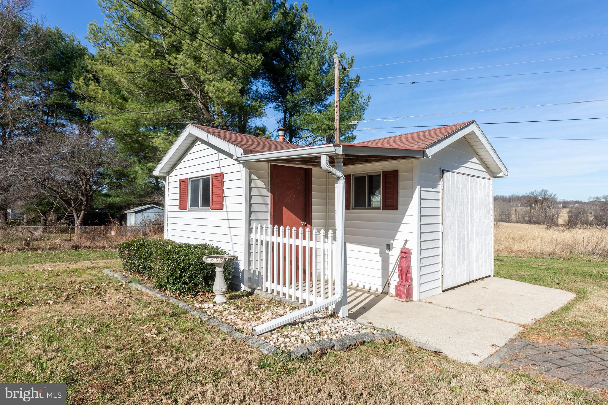 LONG MEADOWS - Residential