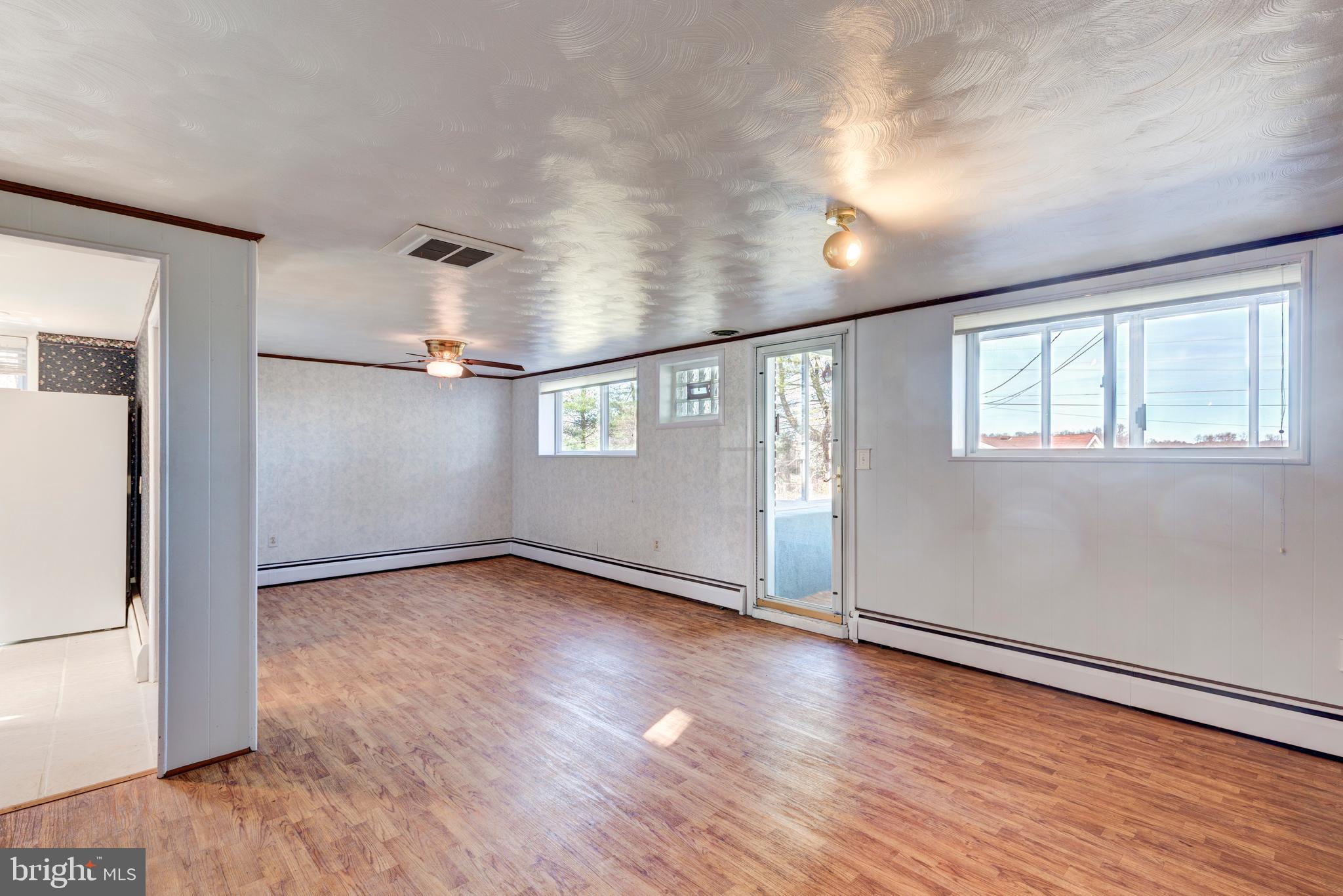 LONG MEADOWS - Residential