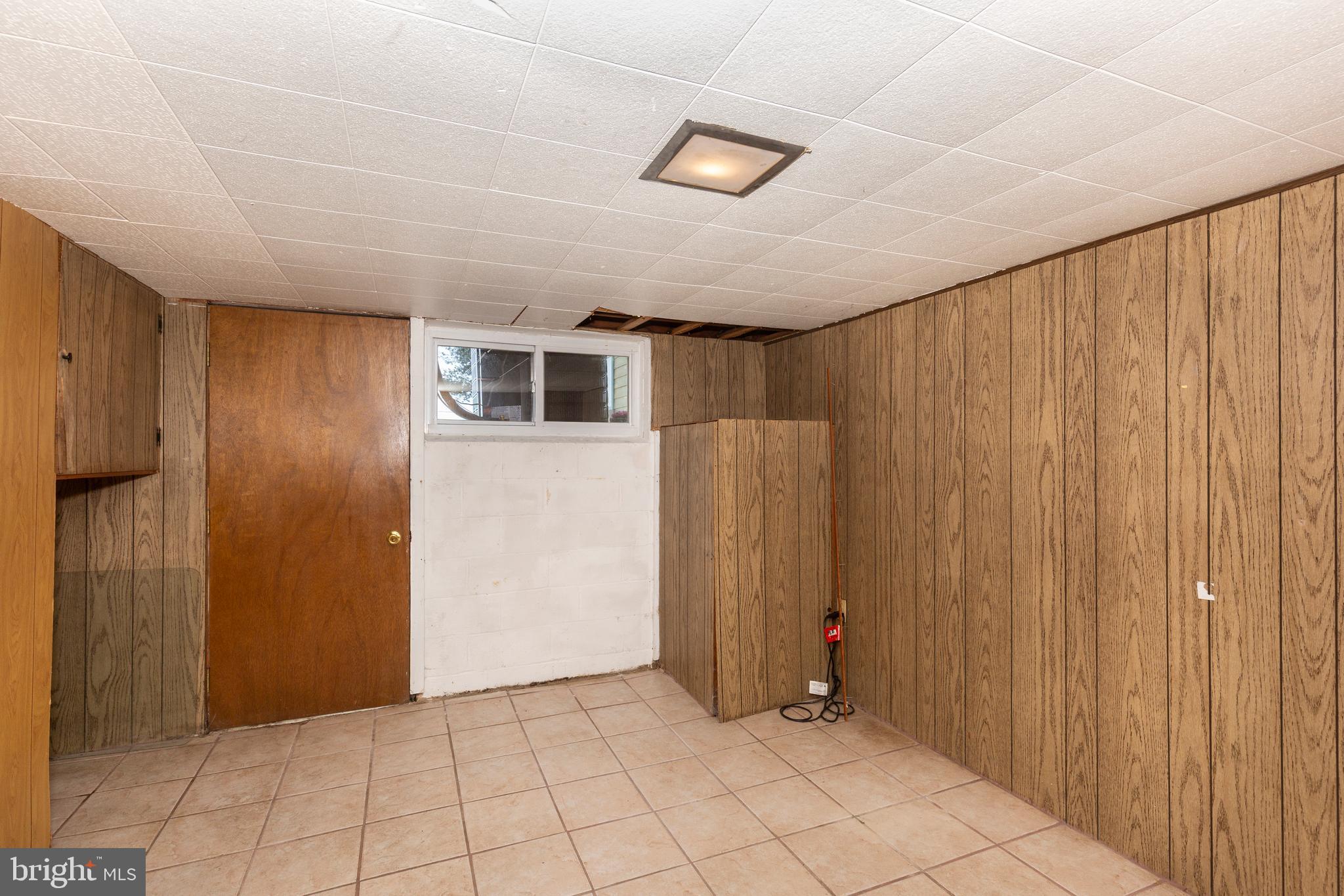 LONG MEADOWS - Residential