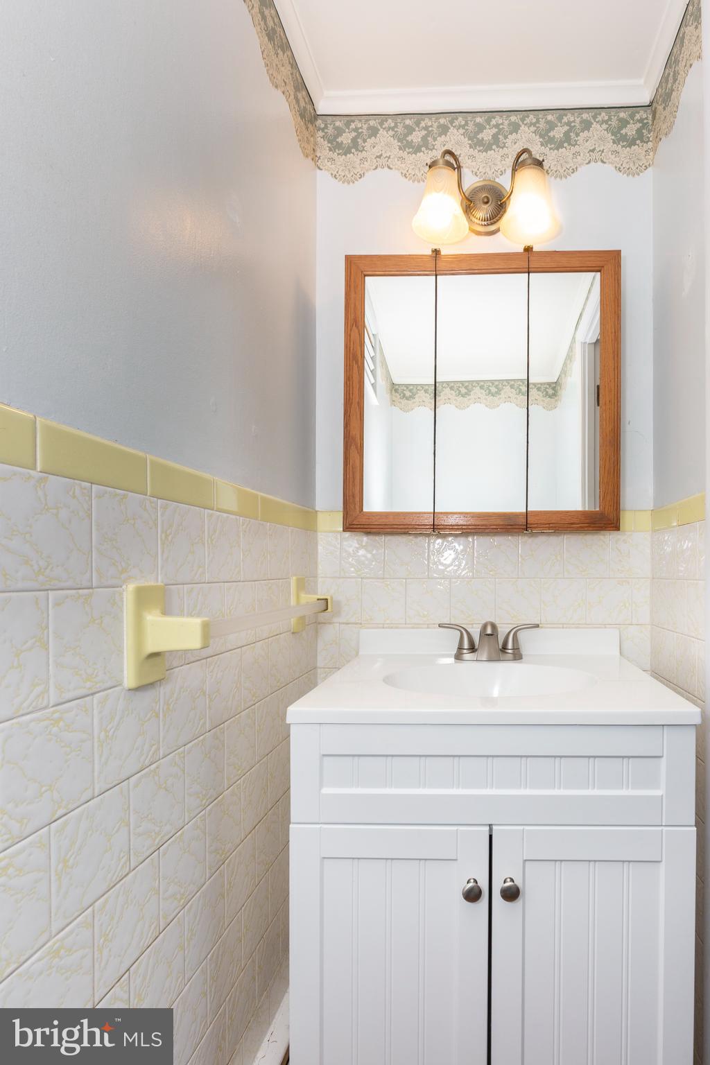 LONG MEADOWS - Residential