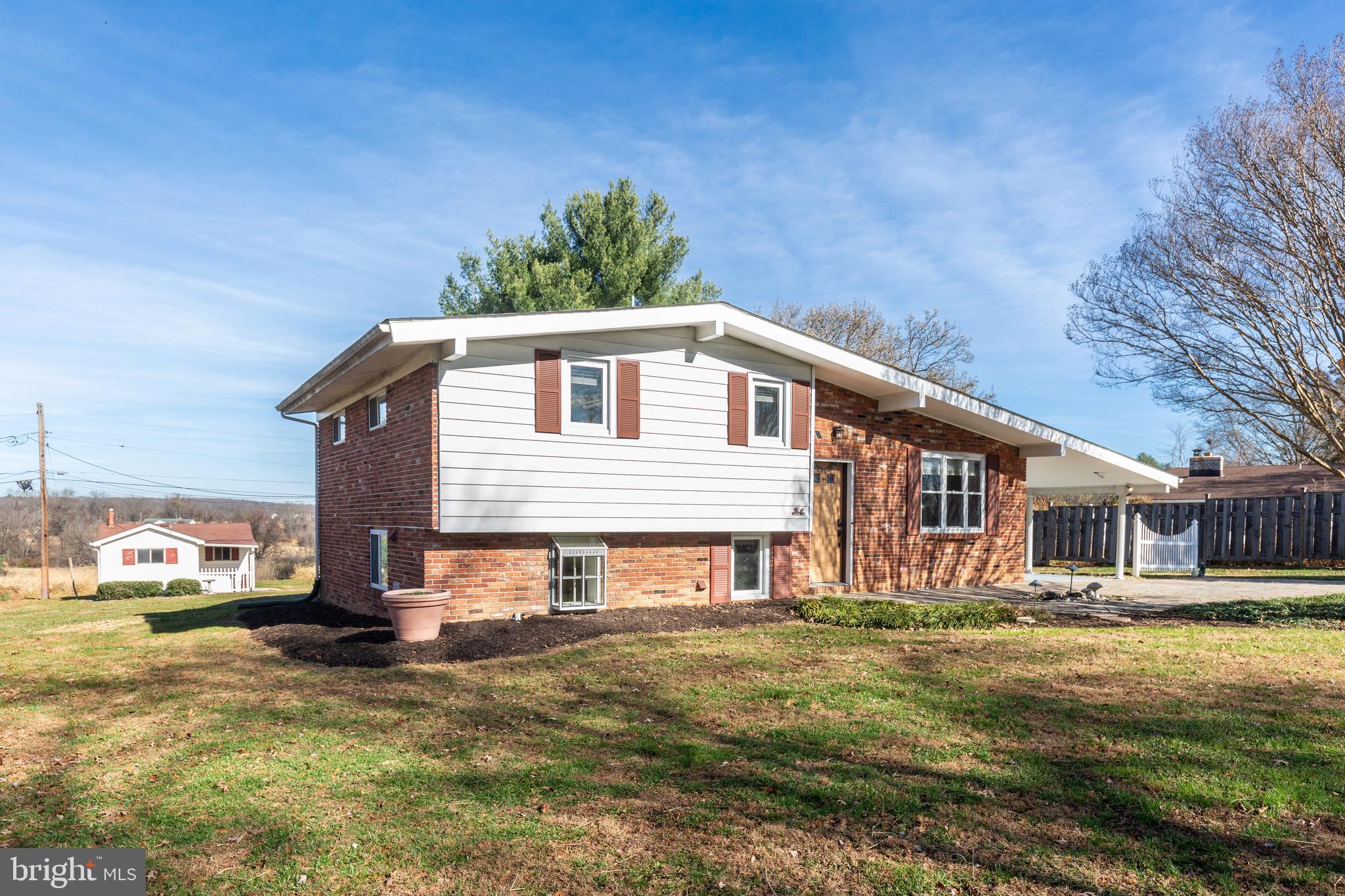 LONG MEADOWS - Residential