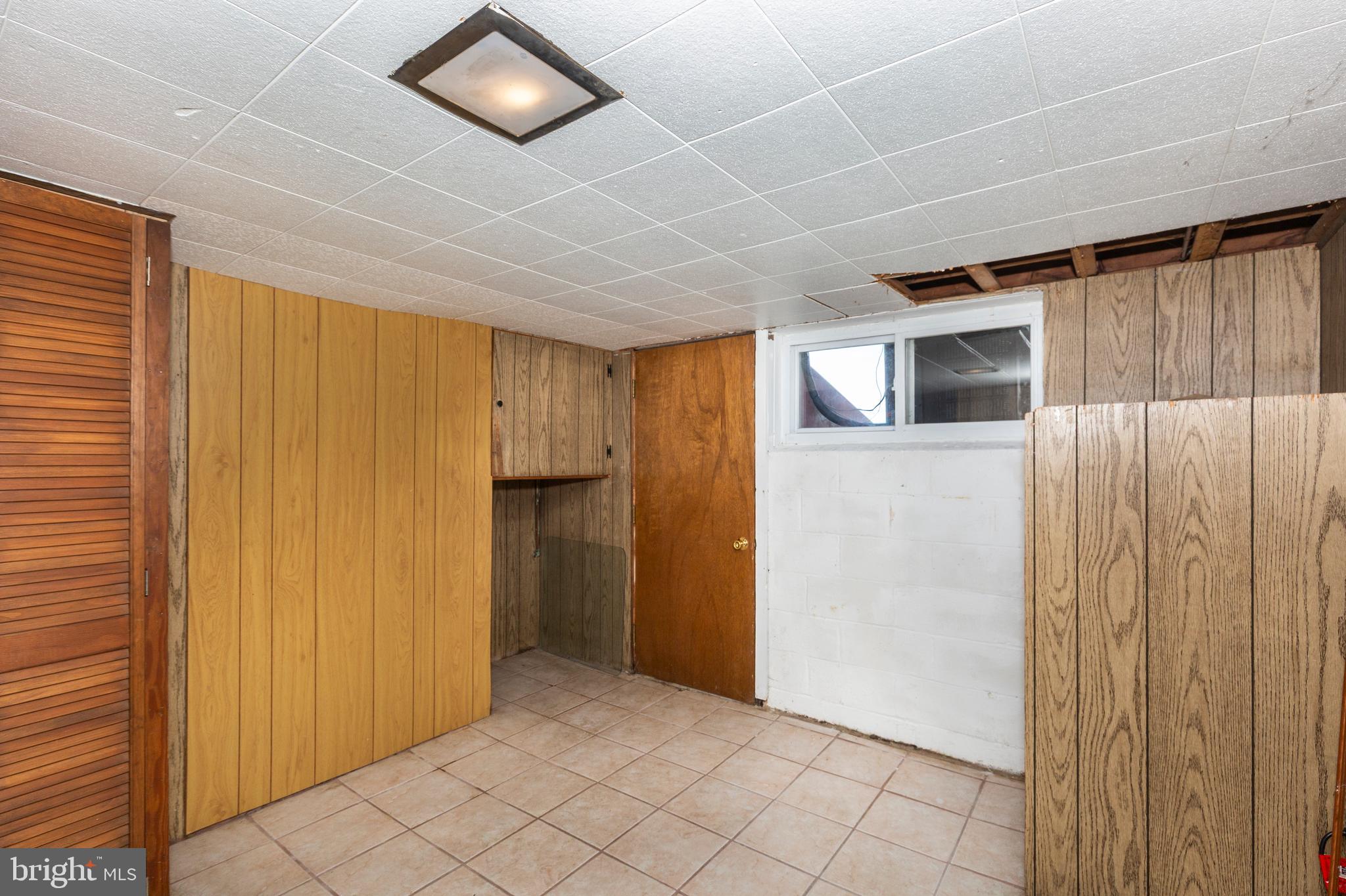 LONG MEADOWS - Residential