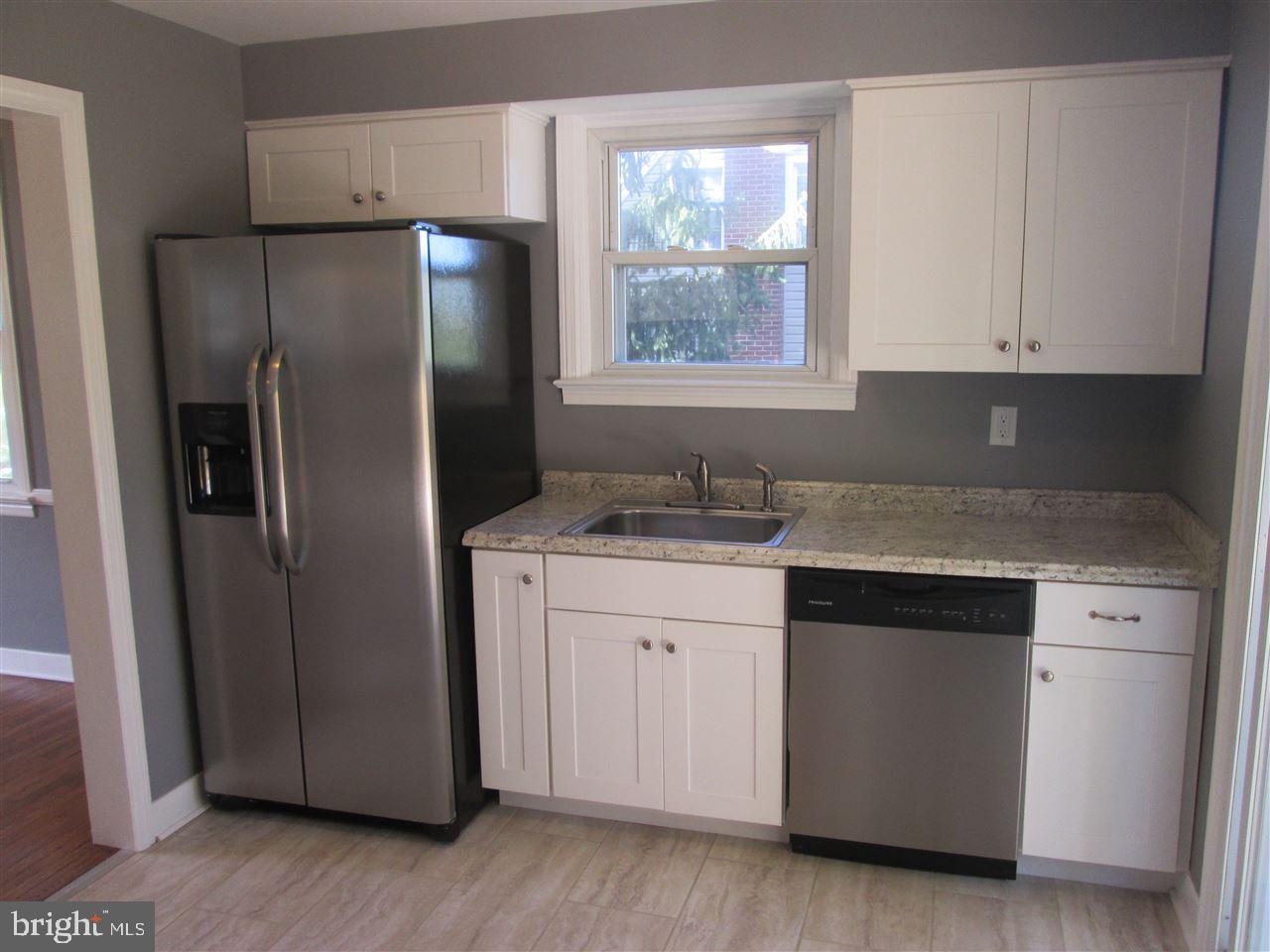 HOLLYWOOD HEIGHTS - Residential