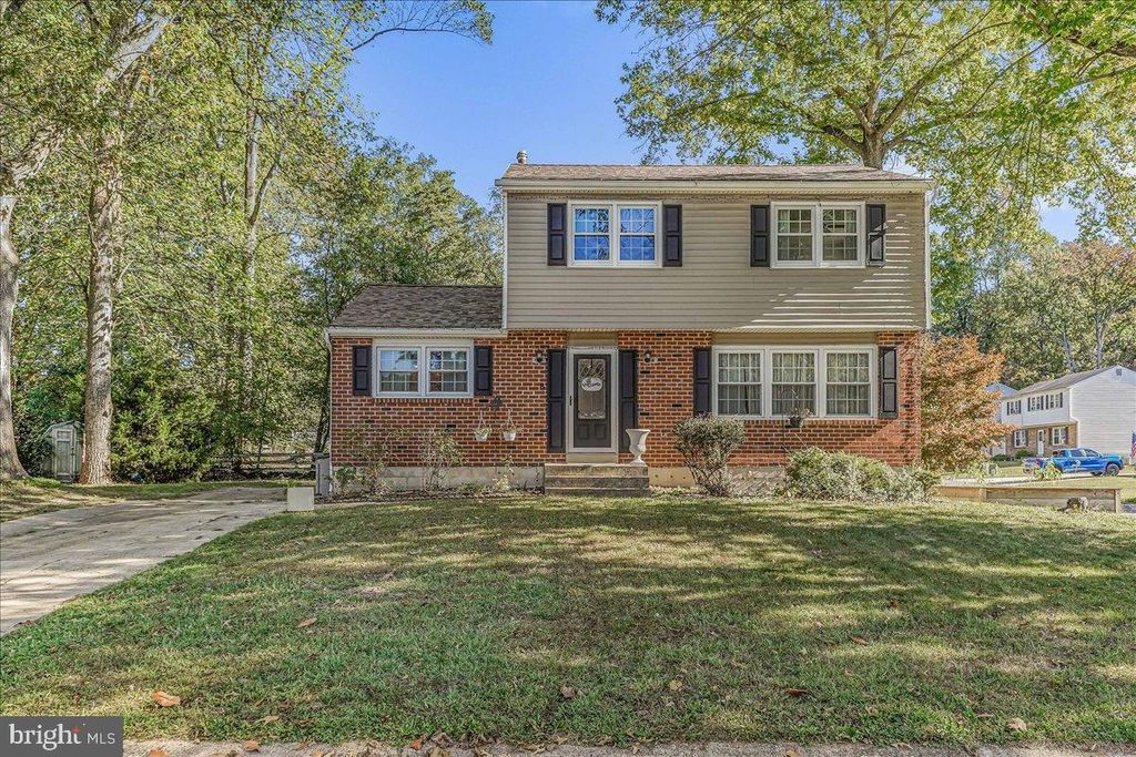 Photo of 113 Dufferin Drive, NEWARK, DE 19702 (MLS # DENC2091056)
