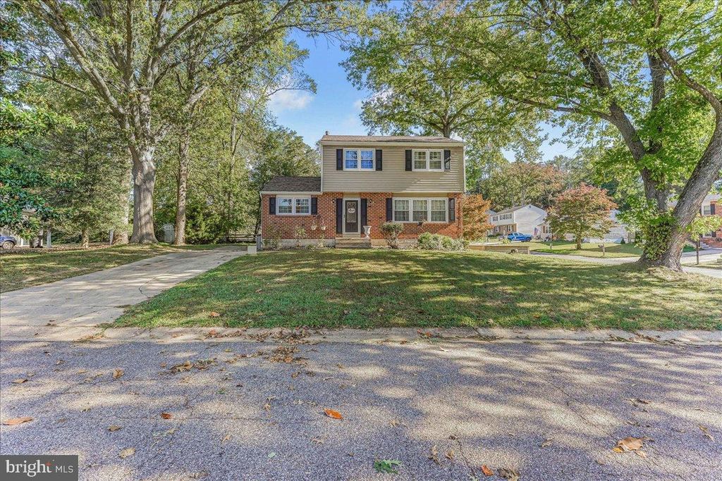 Photo of 113 Dufferin Drive, NEWARK, DE 19702 (MLS # DENC2091056)