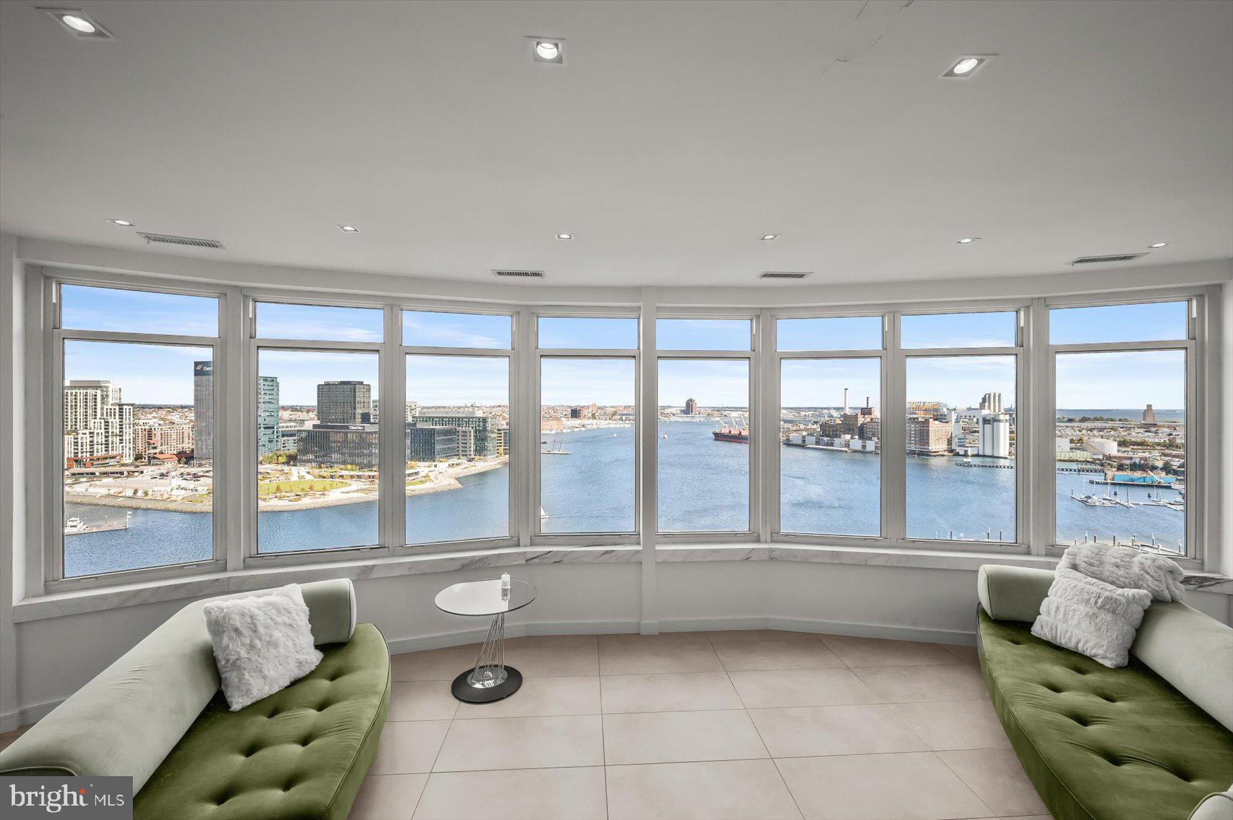 HARBORVIEW - Residential Lease