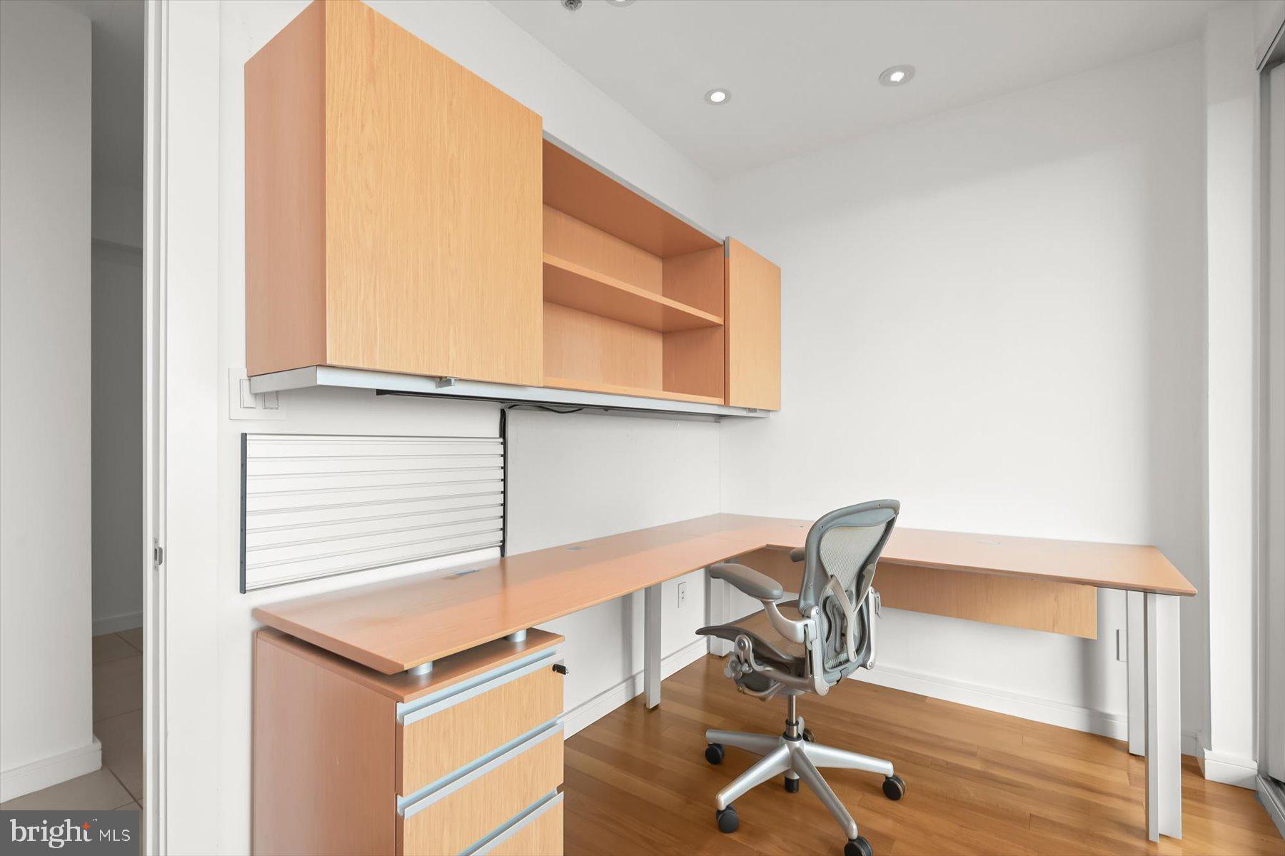 HARBORVIEW - Residential Lease