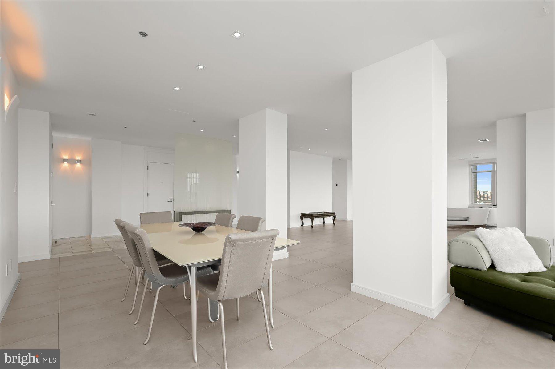 HARBORVIEW - Residential Lease