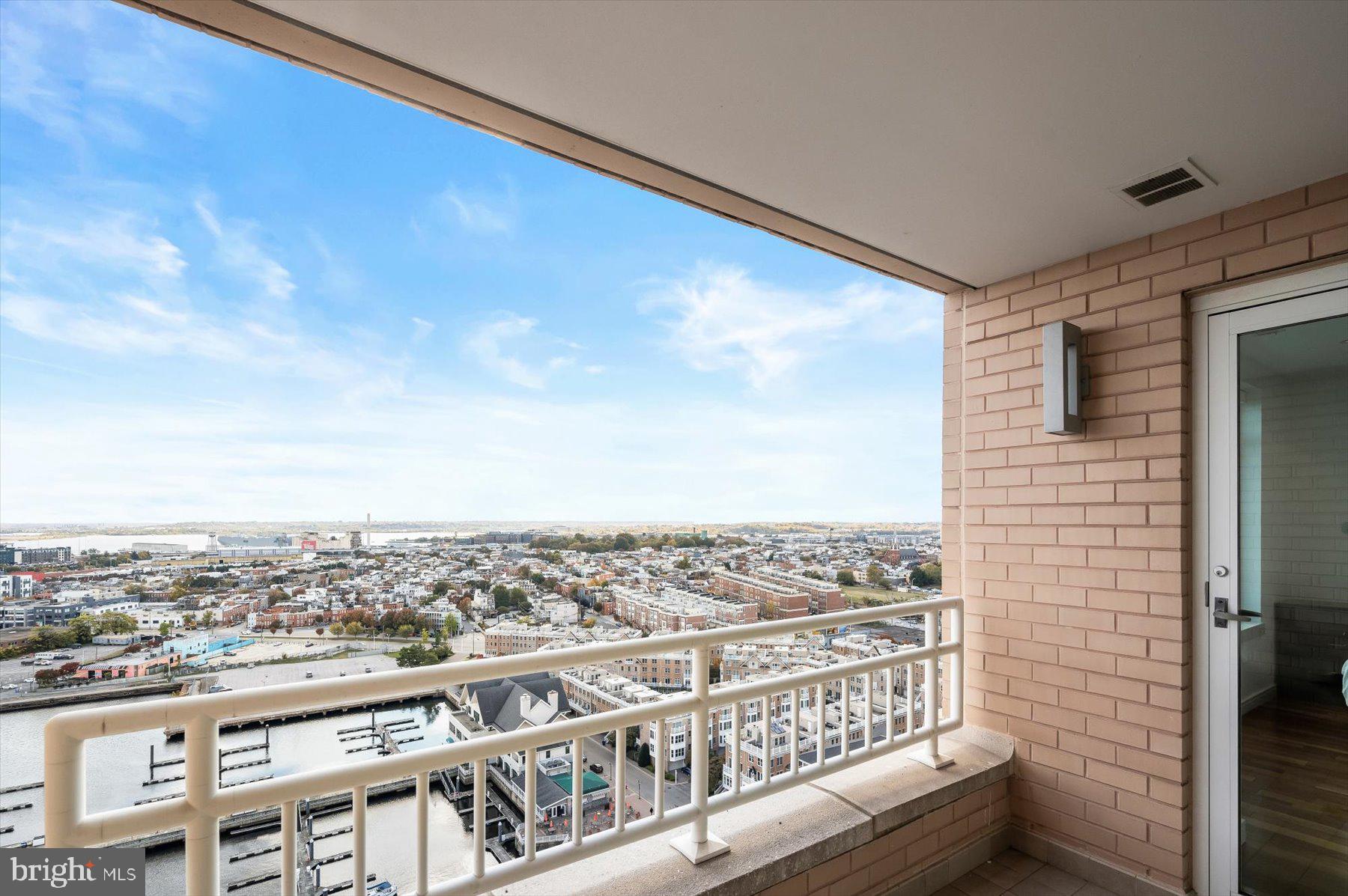 HARBORVIEW - Residential Lease