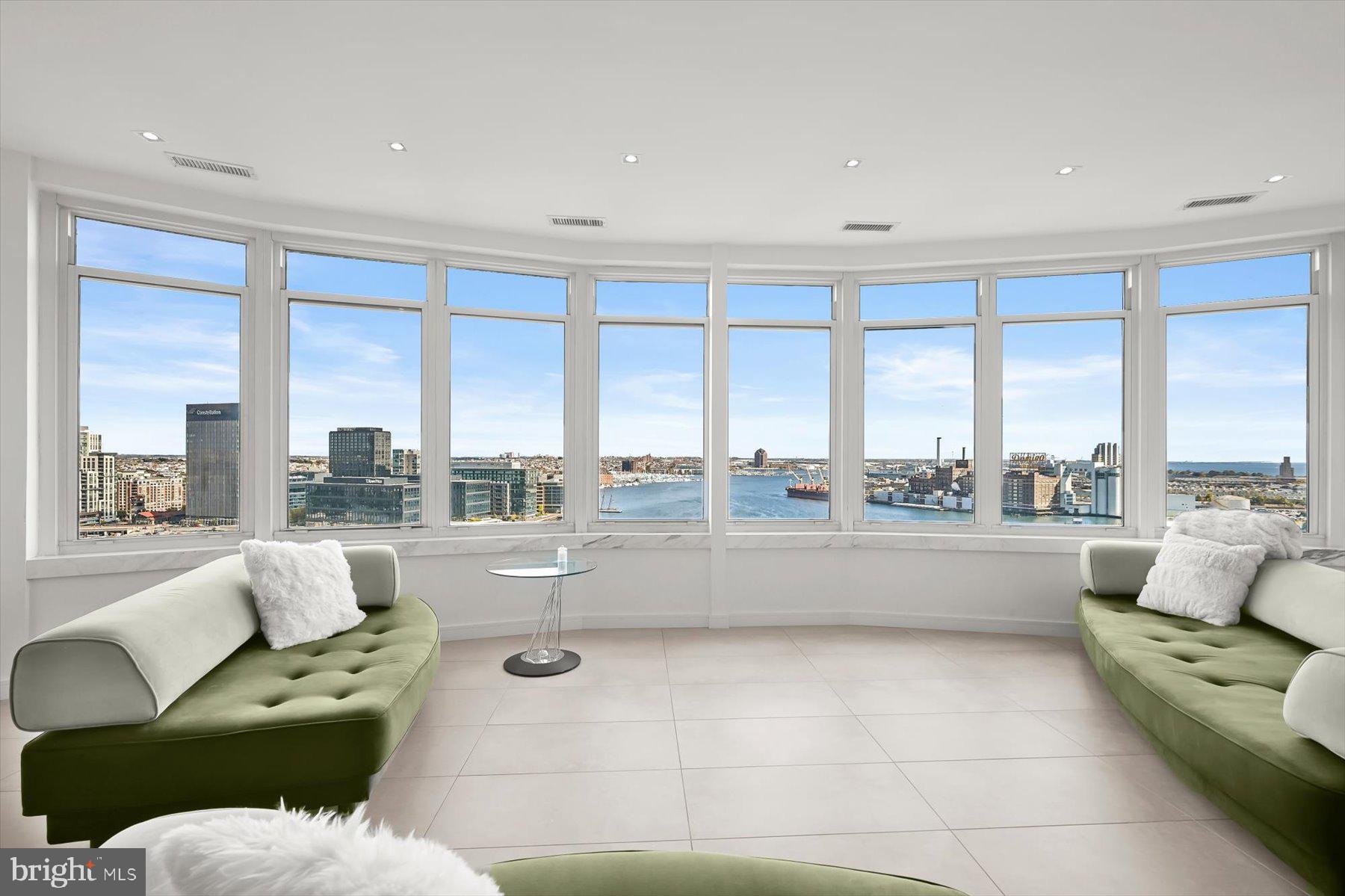 HARBORVIEW - Residential Lease