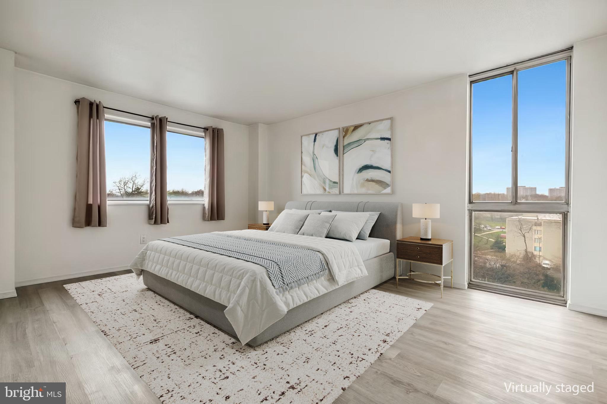 PRESIDENTIAL TOWERS - Residential