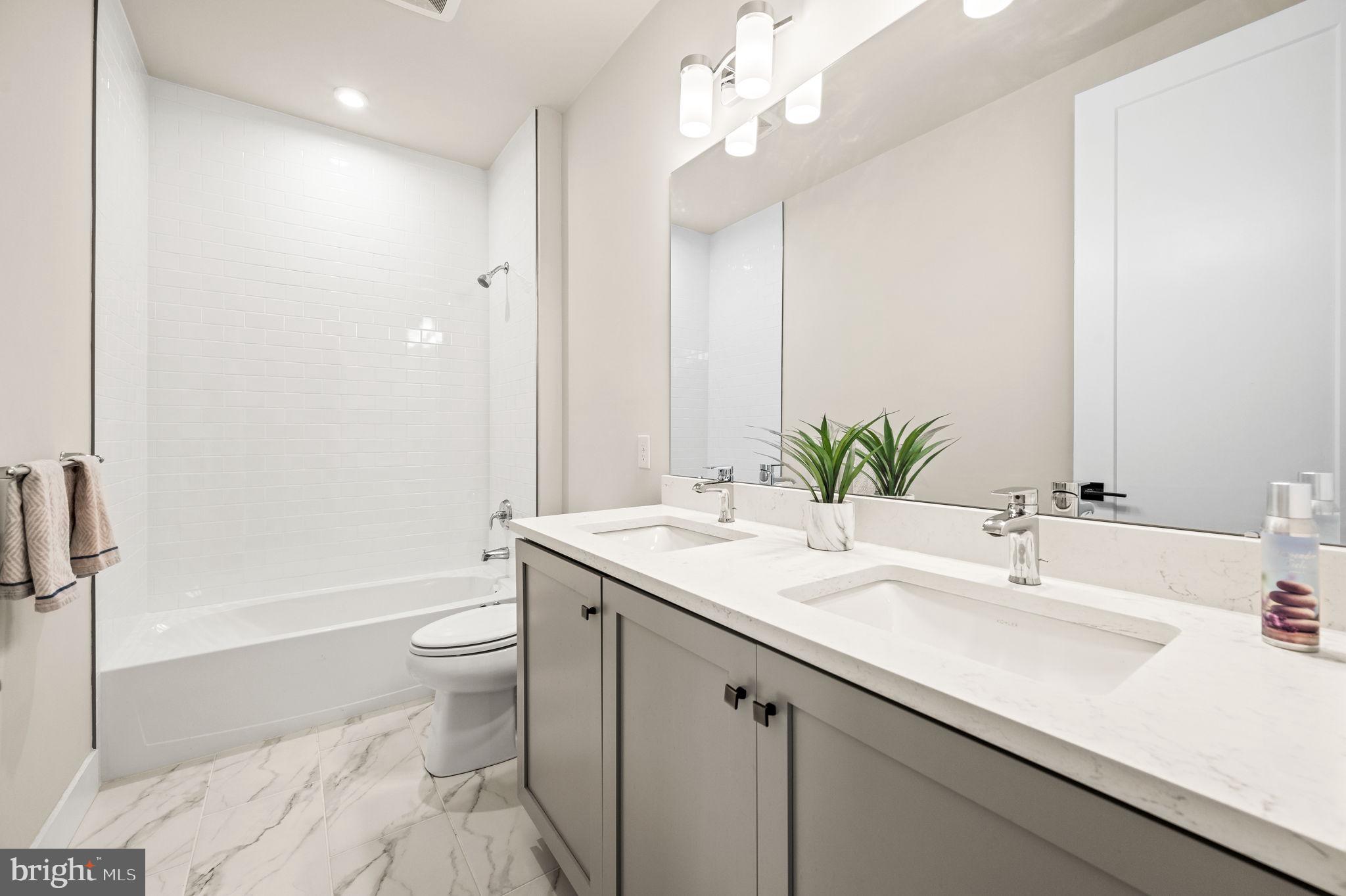 FRANKLIN STATION - Residential