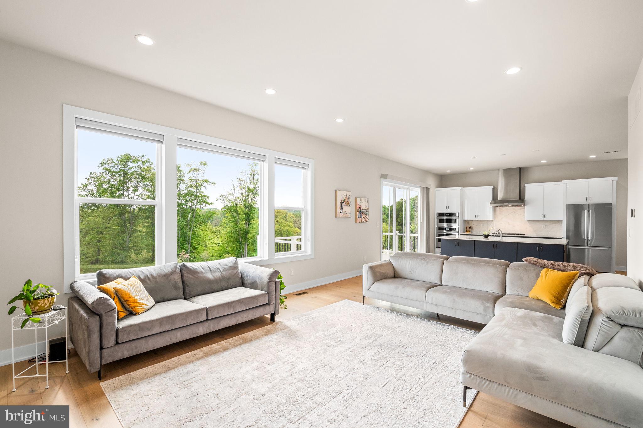 FRANKLIN STATION - Residential