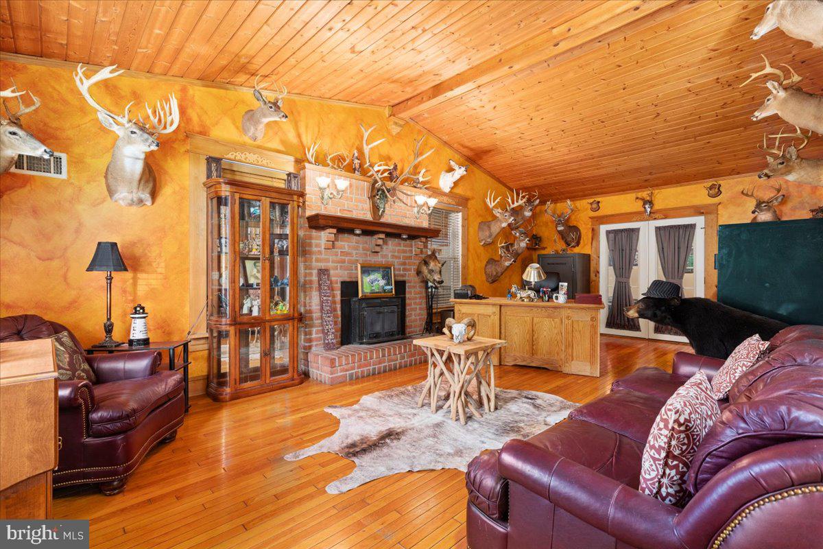 TIMBER RIDGE FARMS - Residential