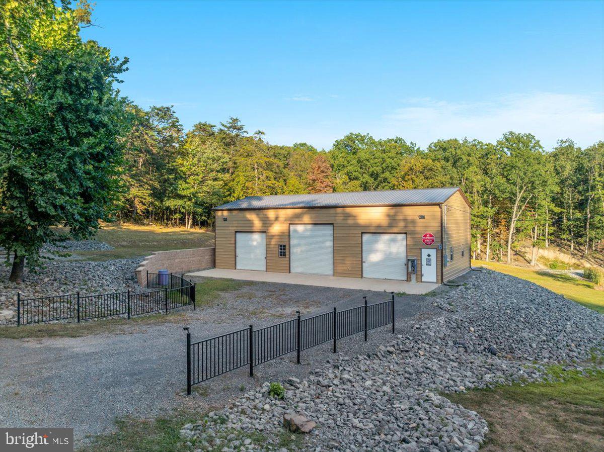 TIMBER RIDGE FARMS - Residential