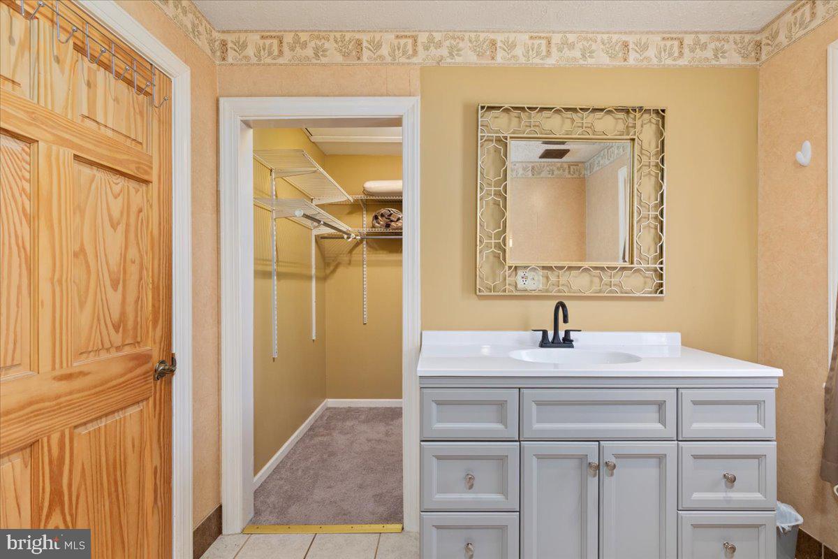 TIMBER RIDGE FARMS - Residential