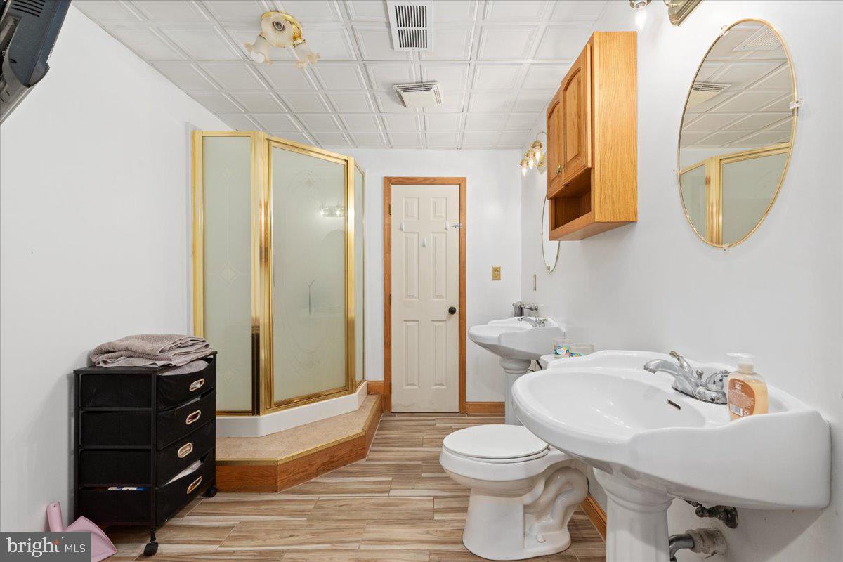 TIMBER RIDGE FARMS - Residential