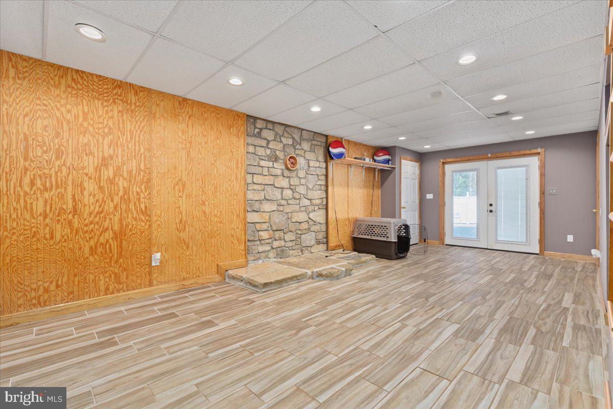 TIMBER RIDGE FARMS - Residential