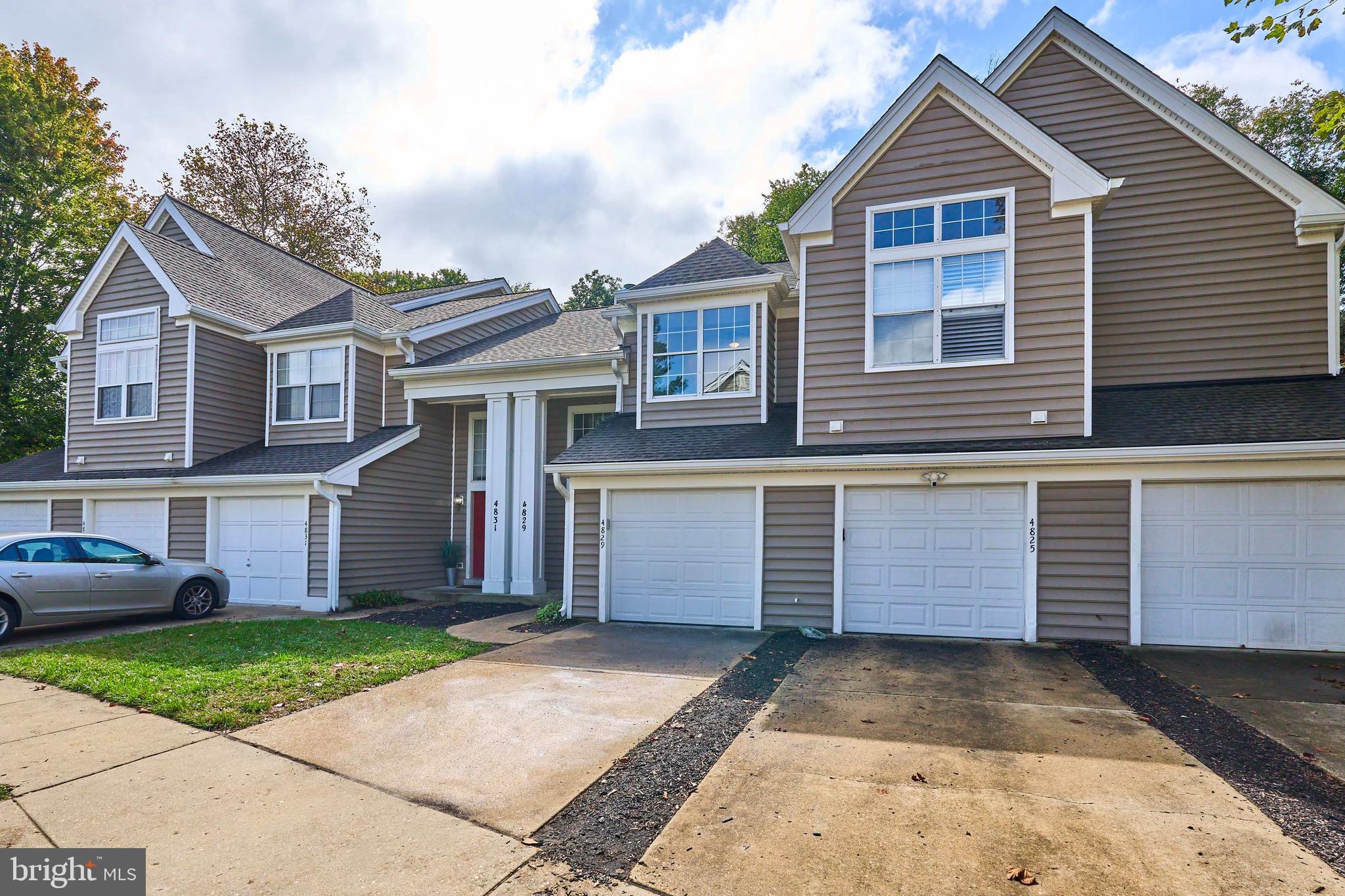 4829 KING JOHN WAY 233