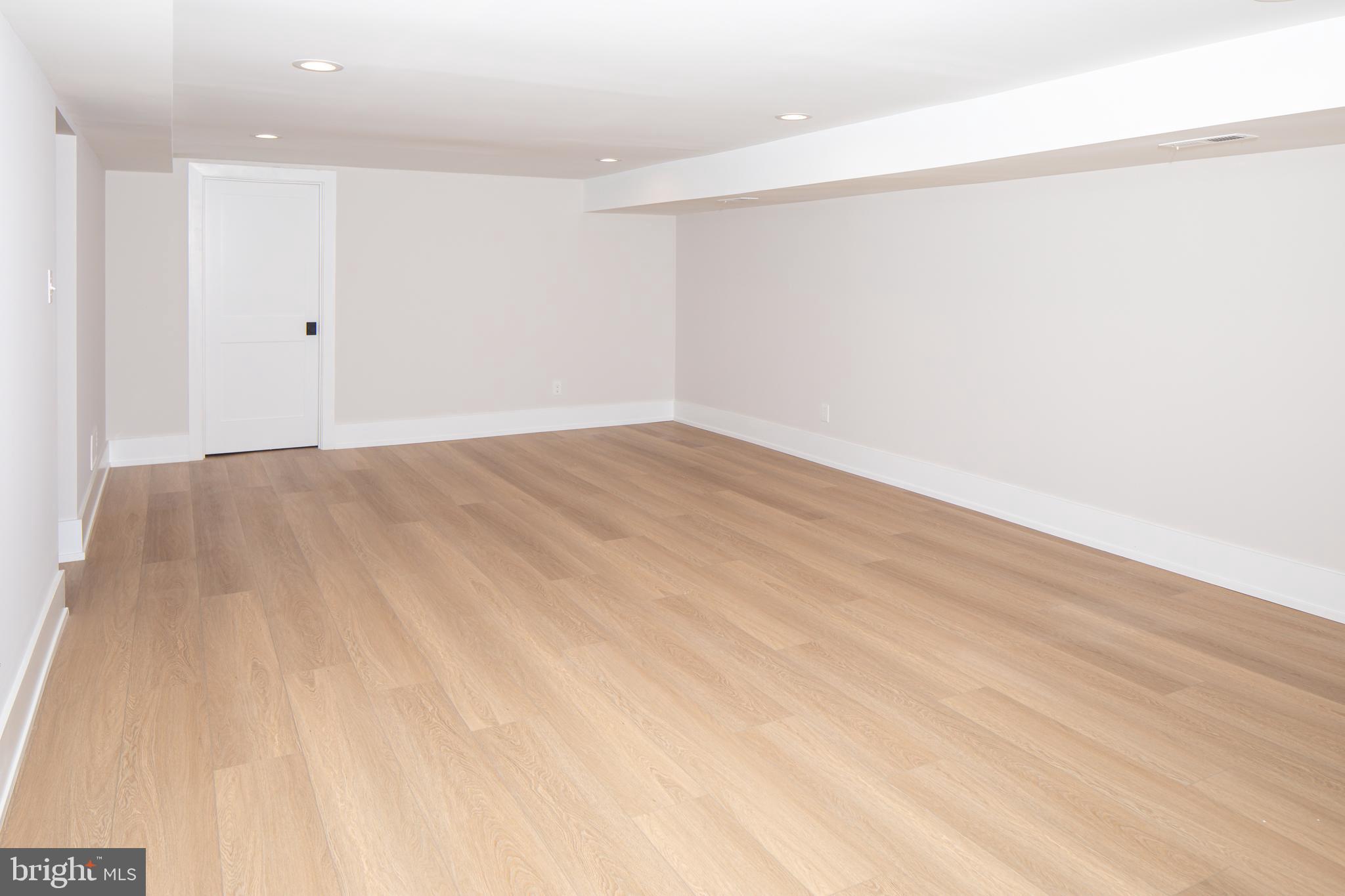 WYNNEWOOD - Residential