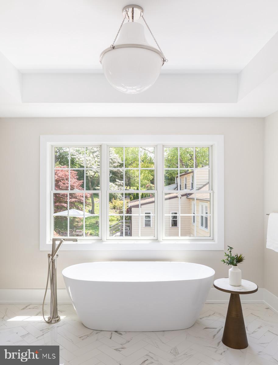 WYNNEWOOD - Residential