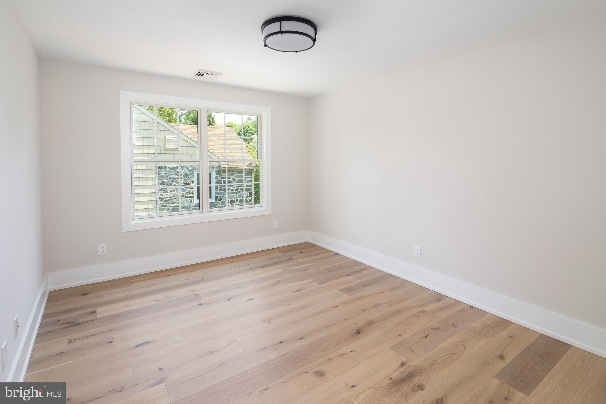 WYNNEWOOD - Residential