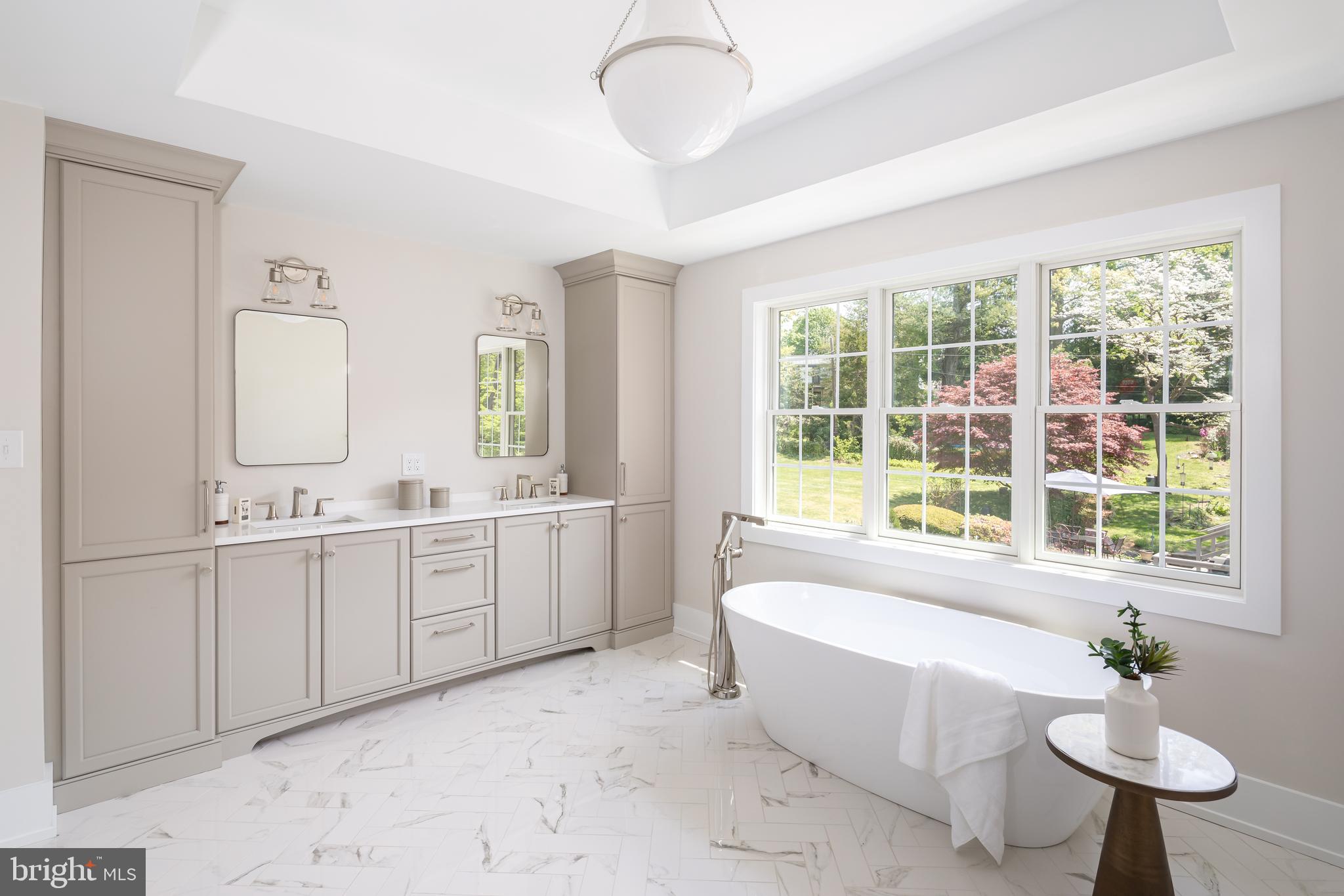 WYNNEWOOD - Residential