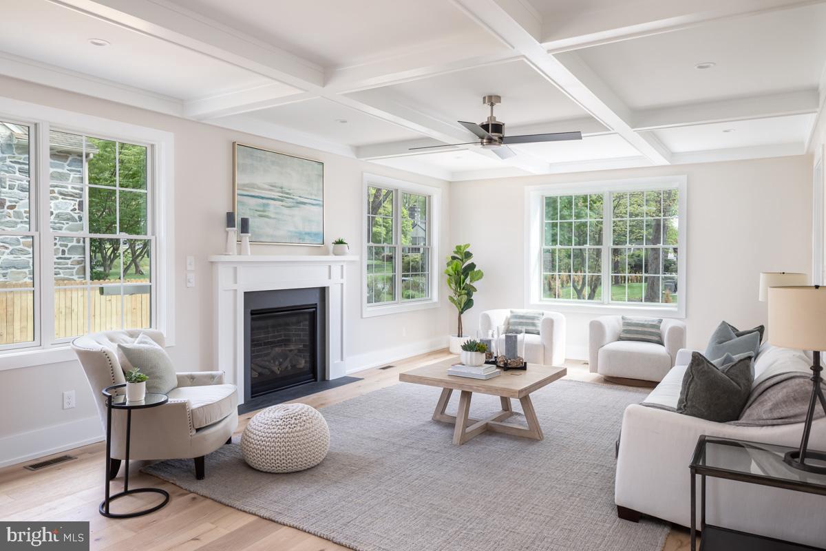 WYNNEWOOD - Residential