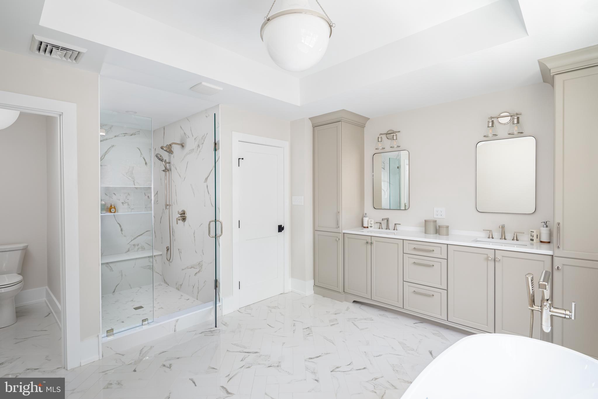 WYNNEWOOD - Residential