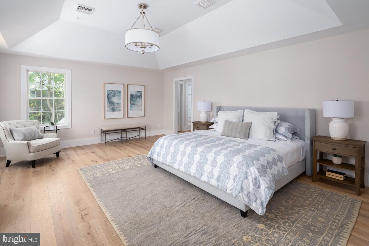 WYNNEWOOD - Residential