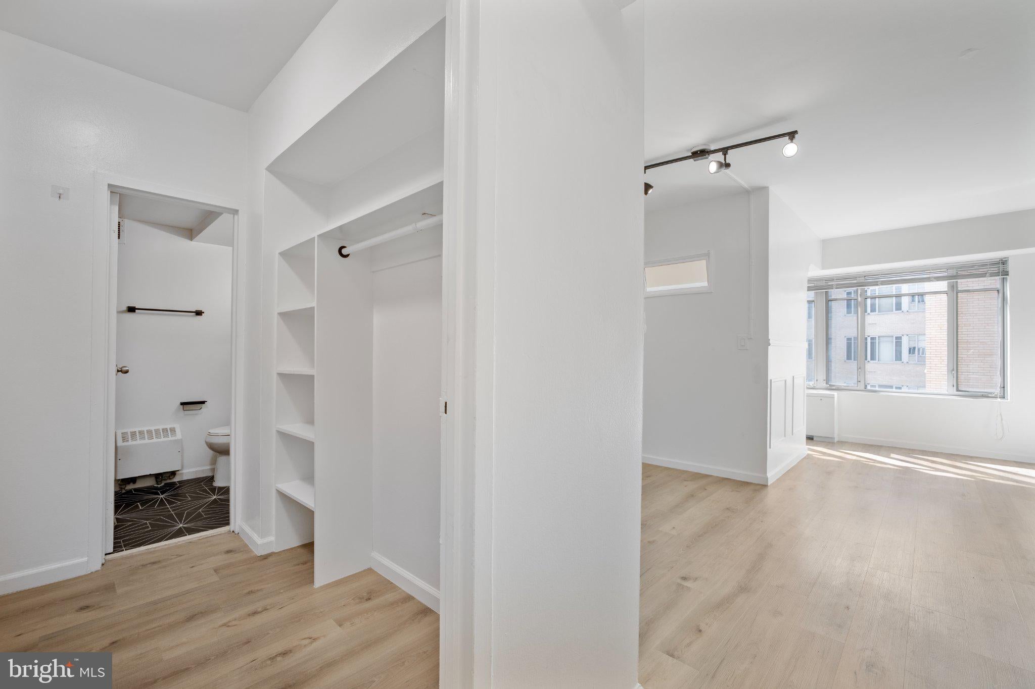 1711 MASSACHUSETTS AVENUE NW 522