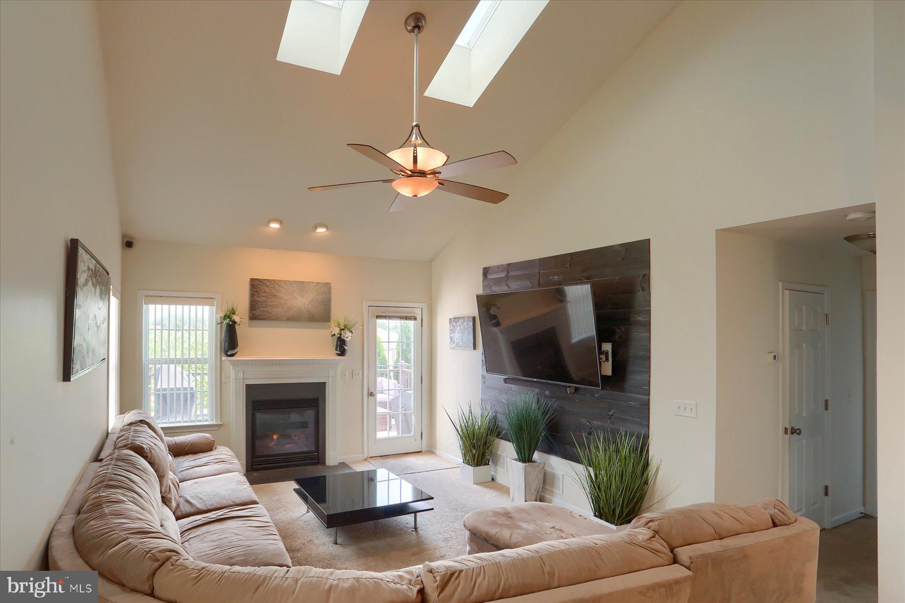 403 REDBUD COURT