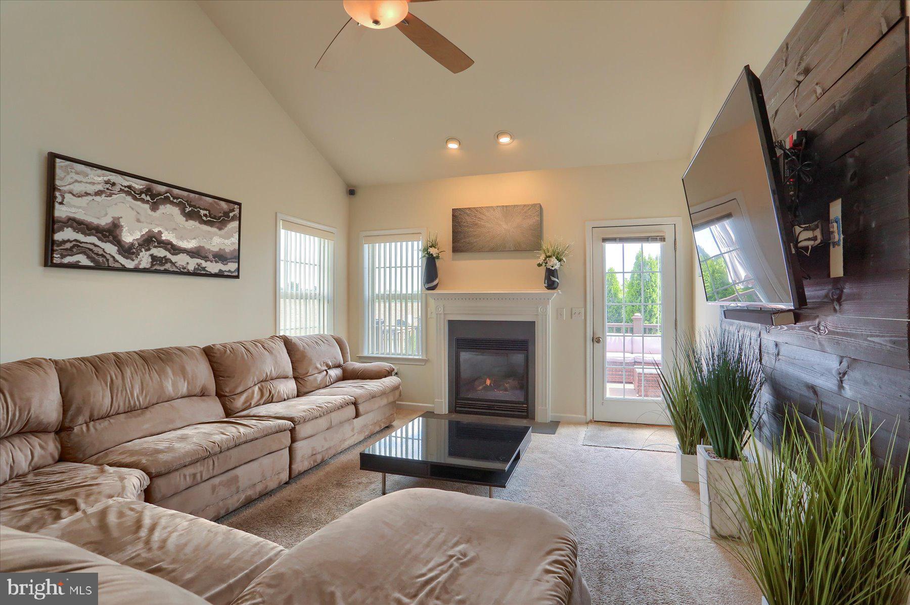 403 REDBUD COURT