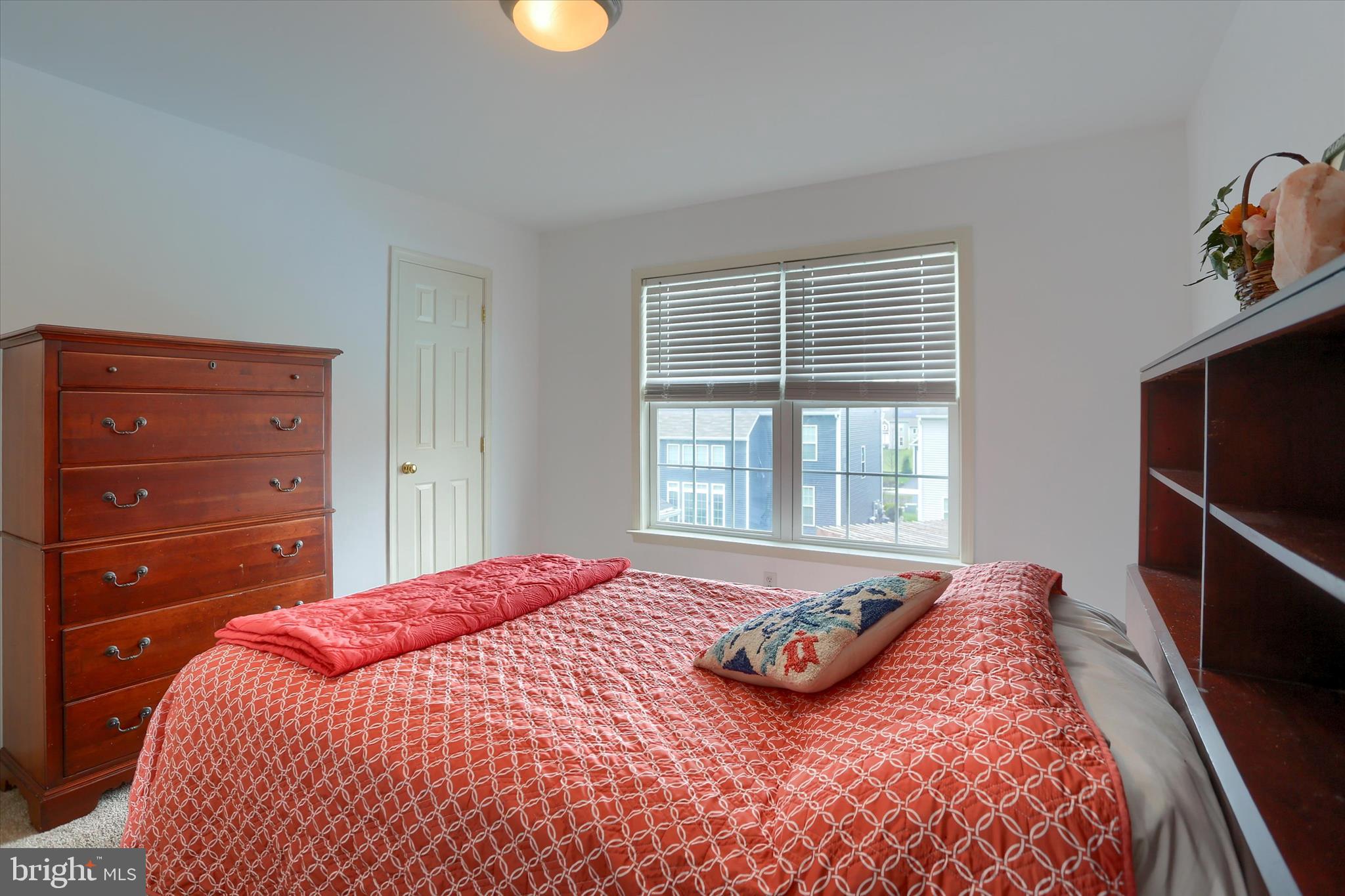 WALNUT POINT - Residential