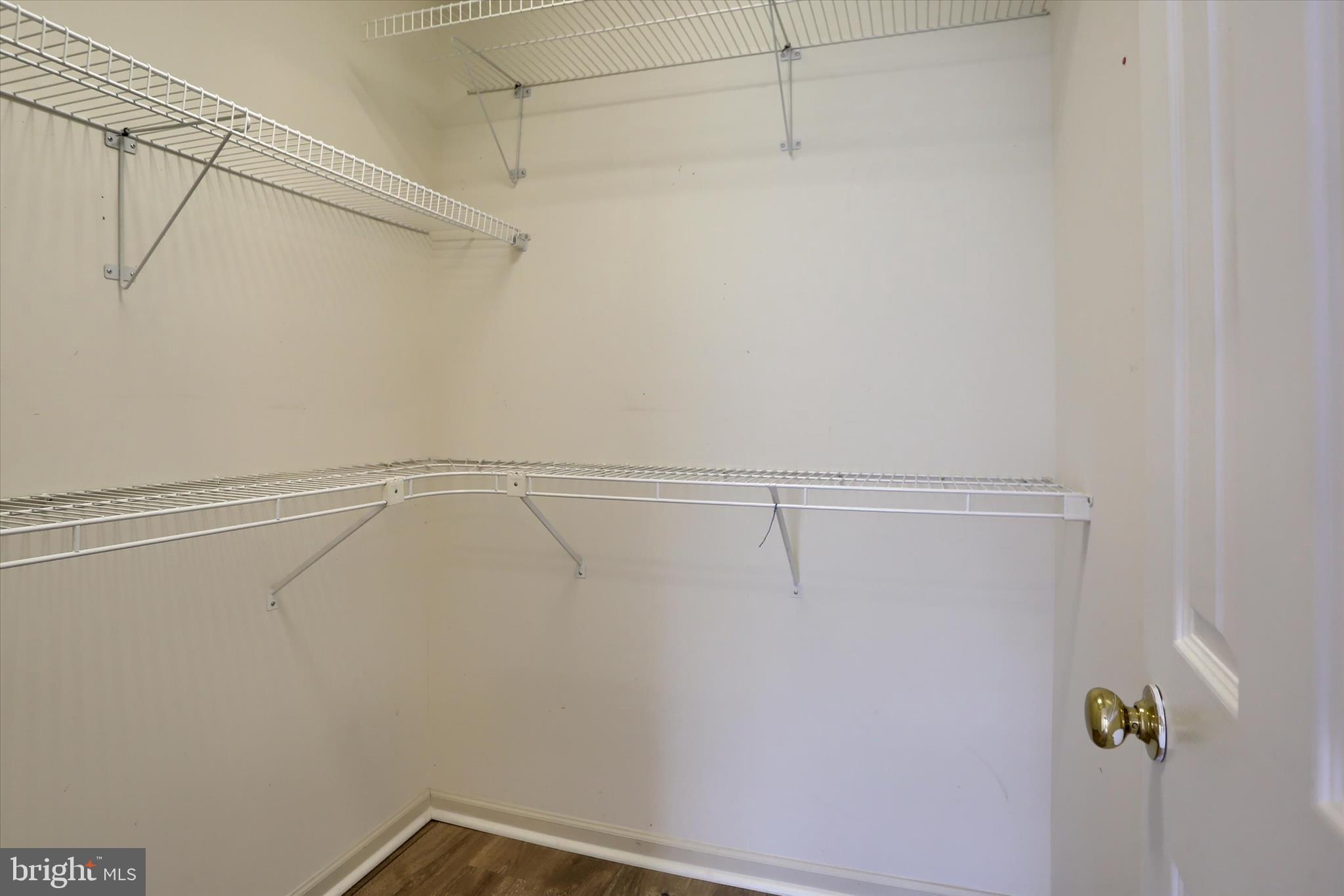 WALNUT POINT - Residential