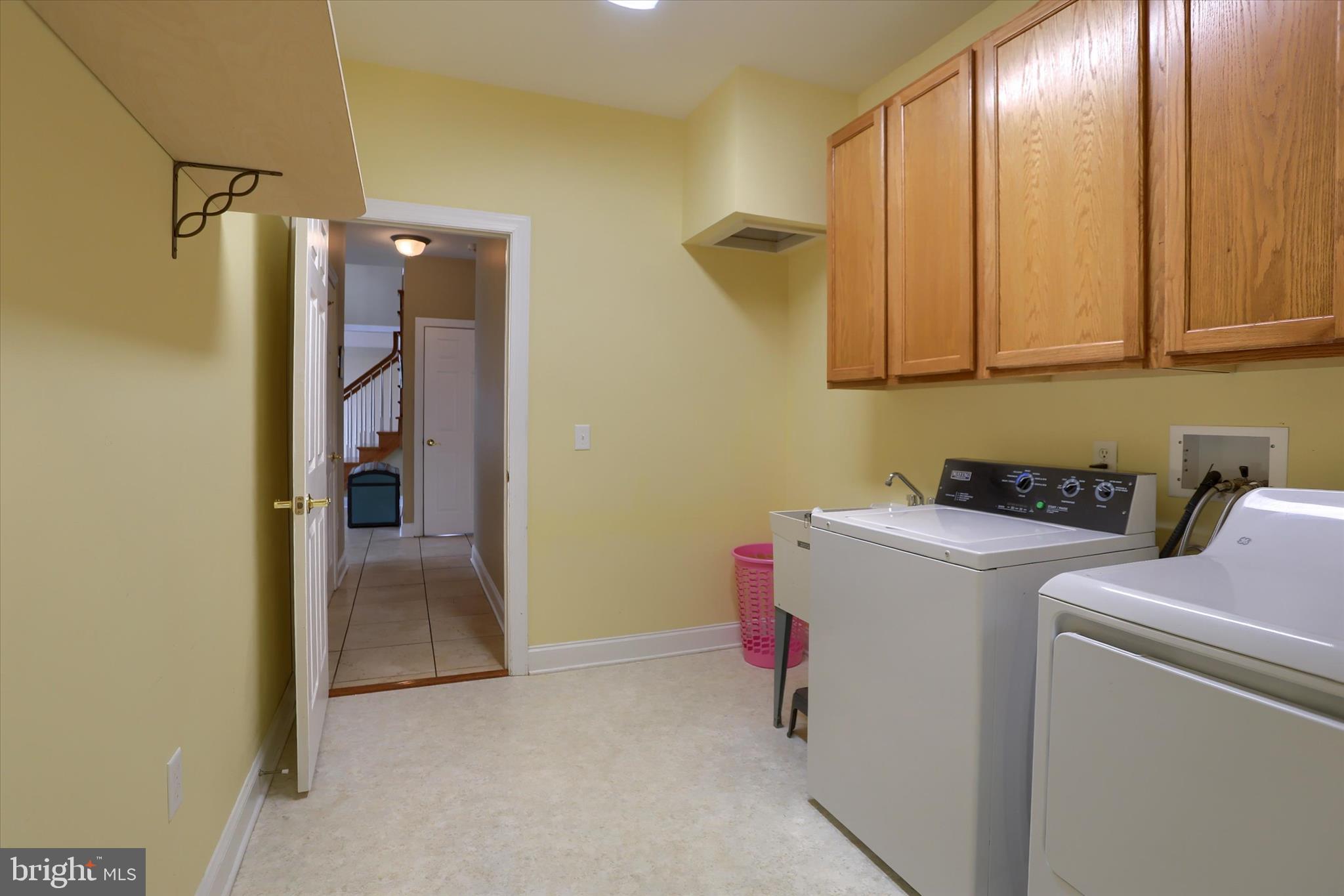 WALNUT POINT - Residential