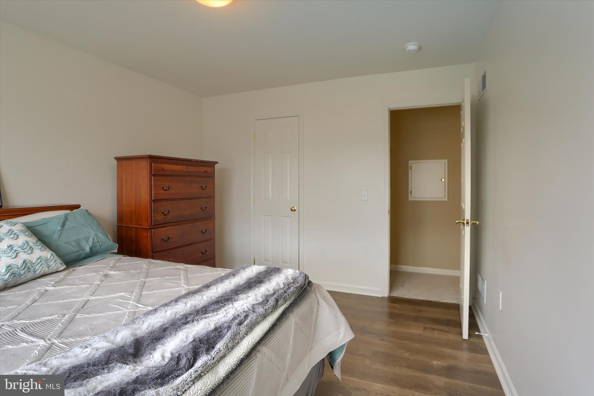 WALNUT POINT - Residential